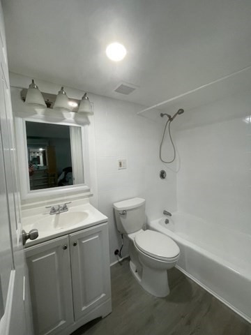 1872 Commonwealth Ave # A Property Photo 9