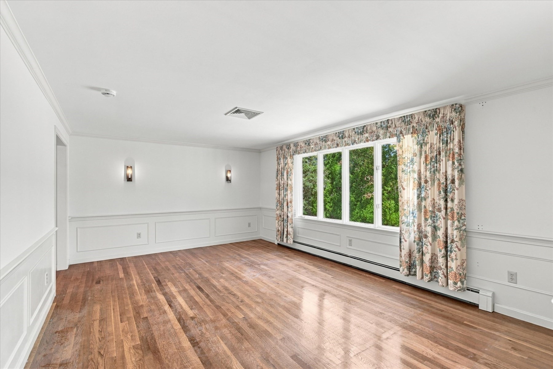 109 Greenland Cir Property Photo 3
