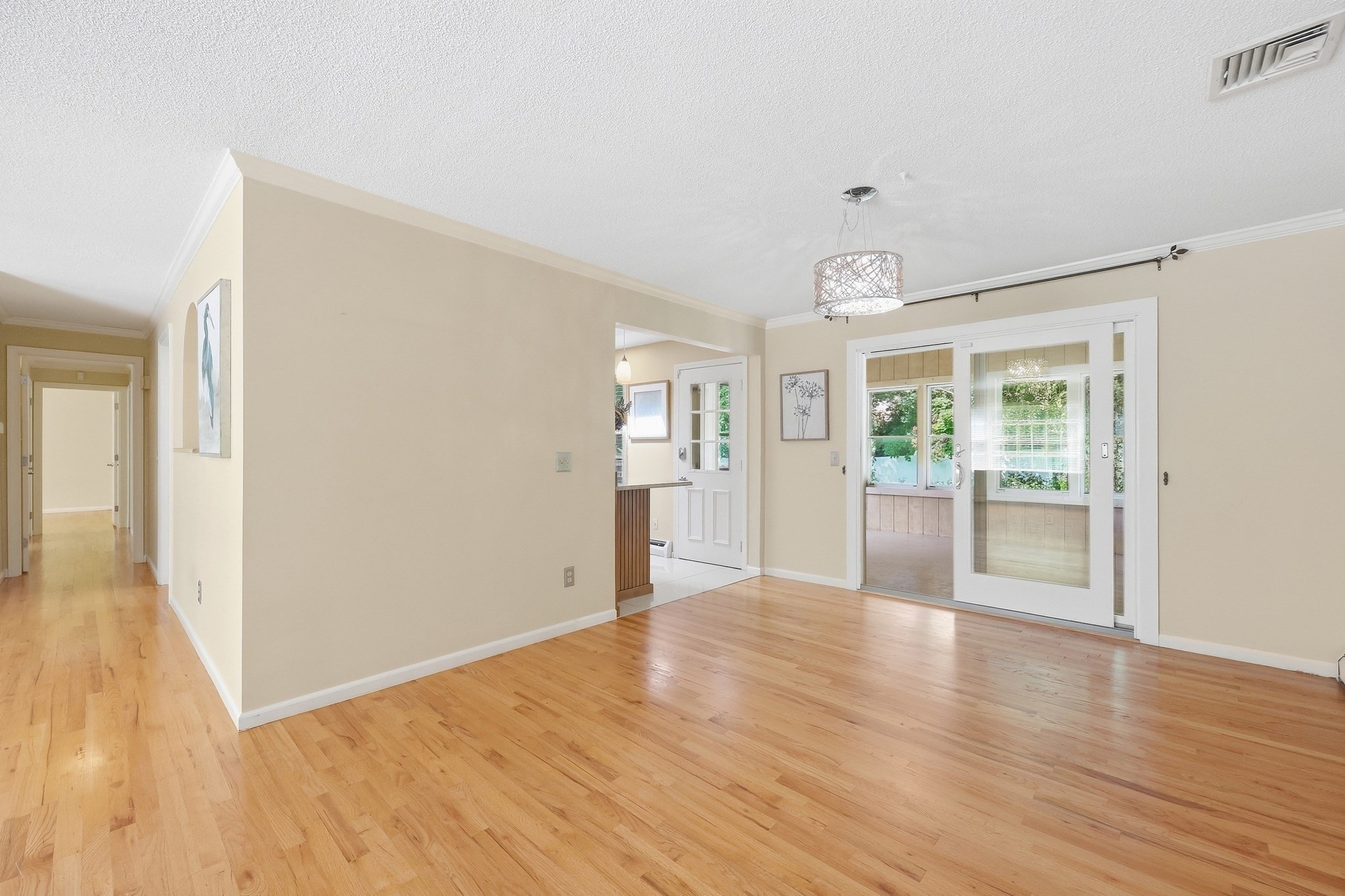 120 Coventry Lane Property Photo 7
