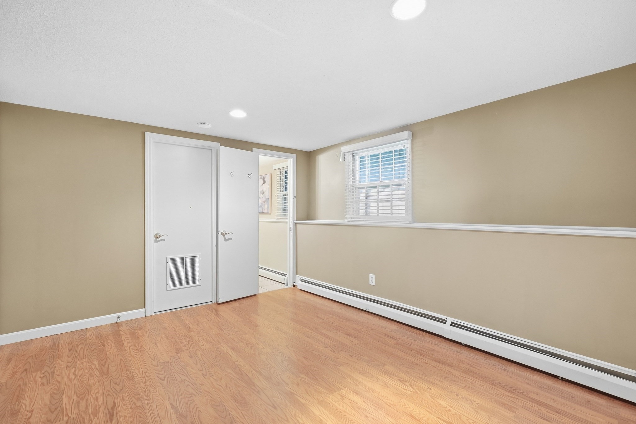 120 Coventry Lane Property Photo 32