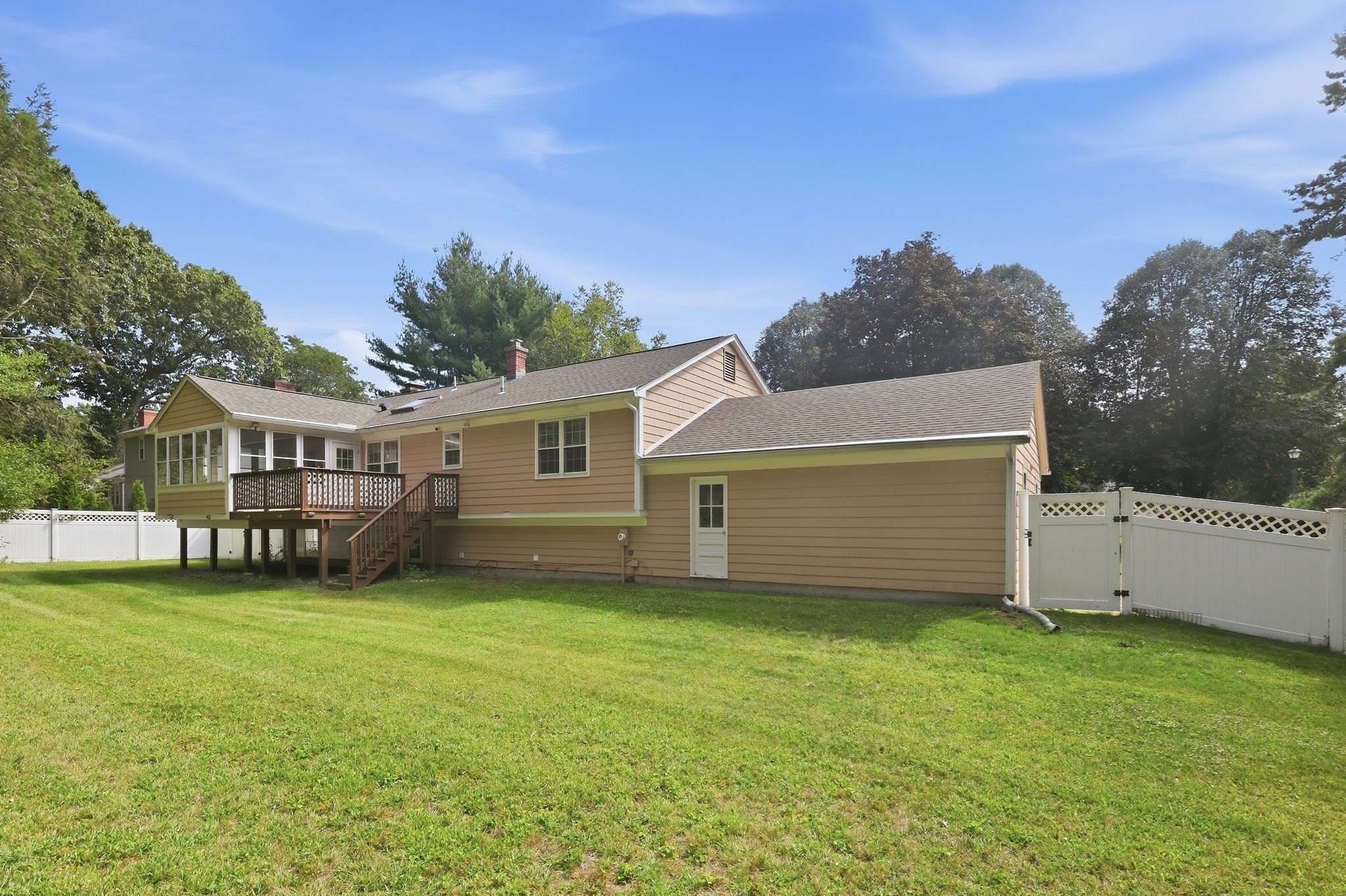 120 Coventry Lane Property Photo 35