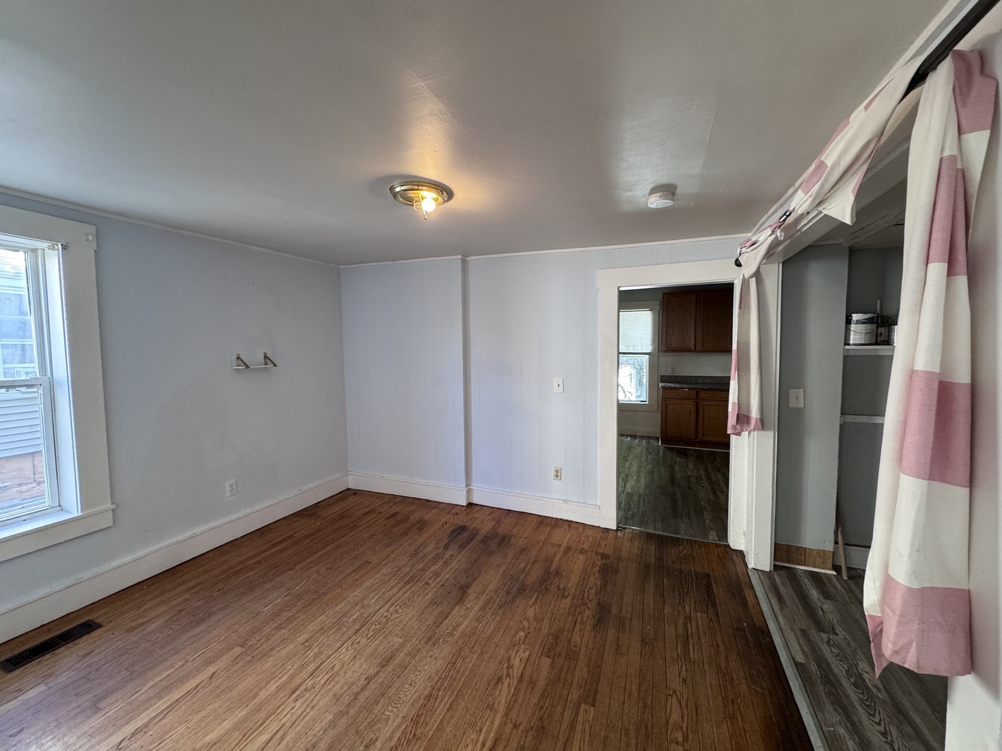 6 Morris Ave # 6 Property Photo 5