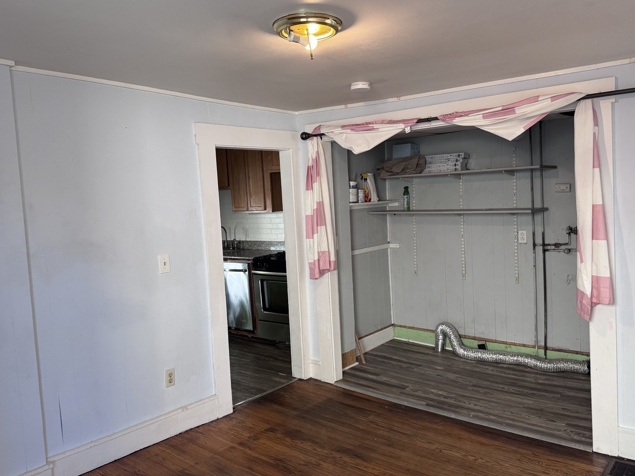 6 Morris Ave # 6 Property Photo 6
