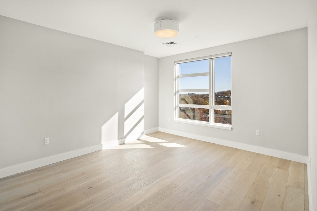 1650 Commonwealth Ave # 606 Property Photo 11