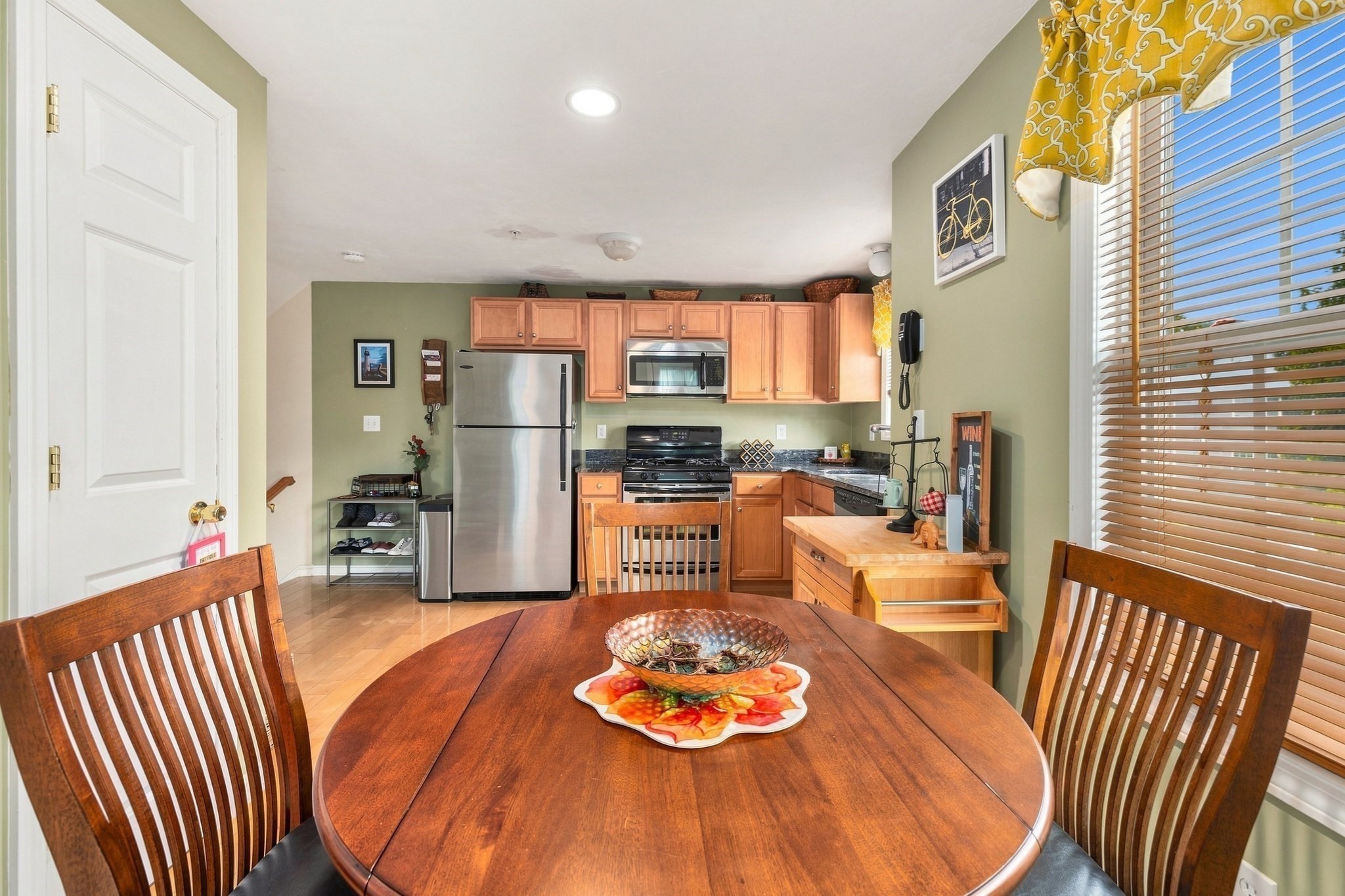 417 Hildreth St # 5 Property Photo 6
