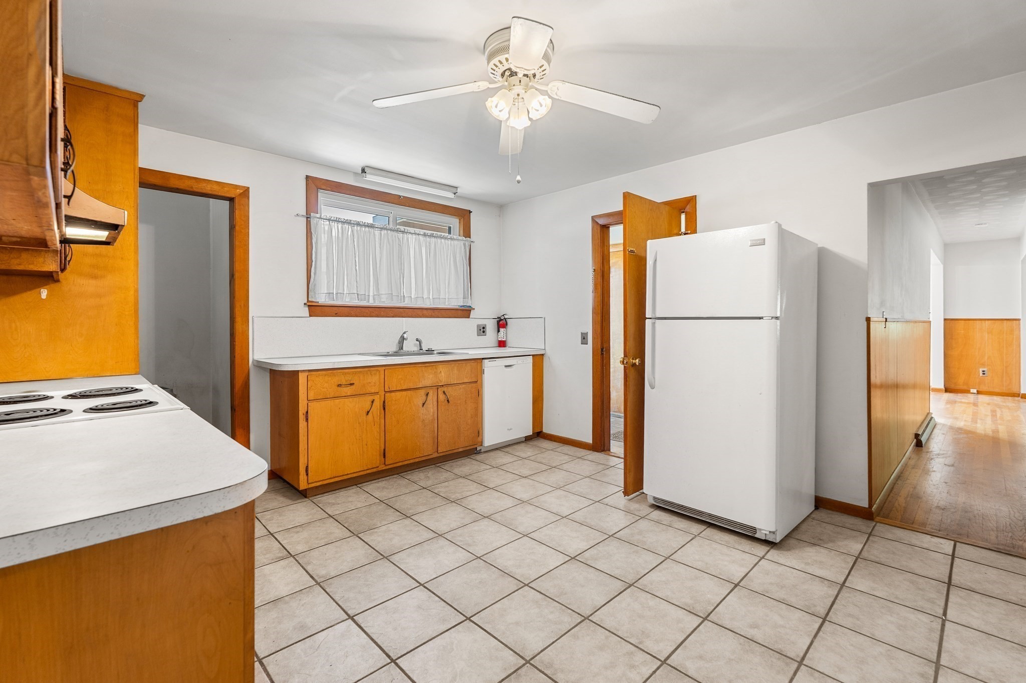 131 Altamont Ave Property Photo 6