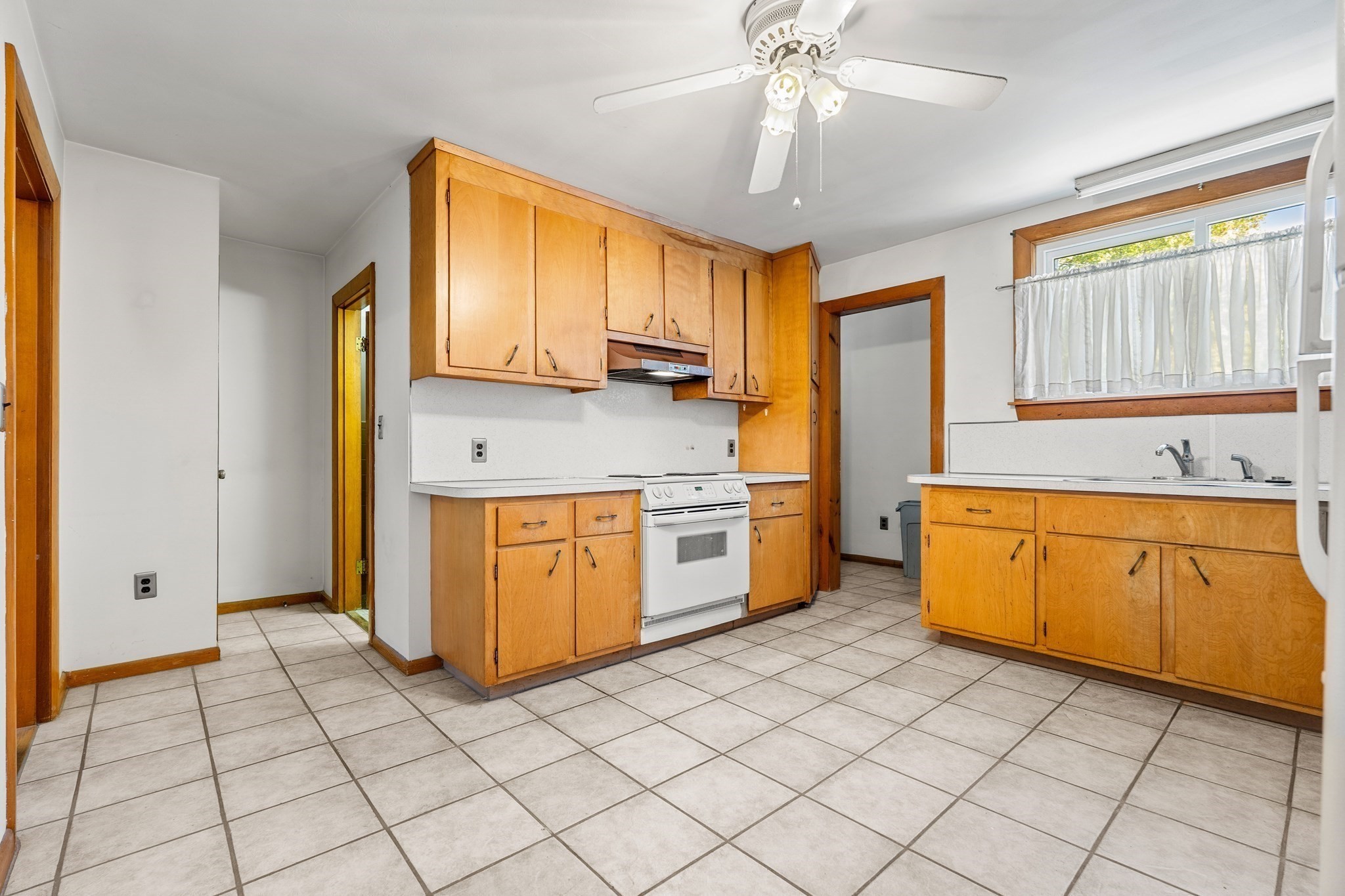 131 Altamont Ave Property Photo 7