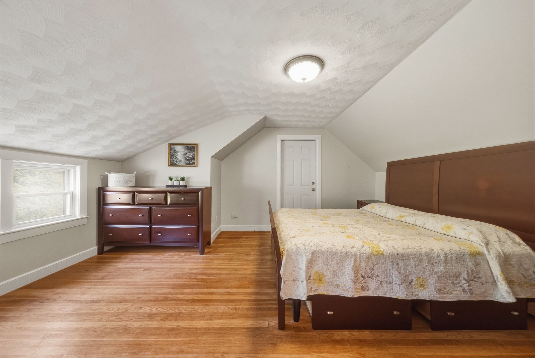 12 Dean Rd Property Photo 10