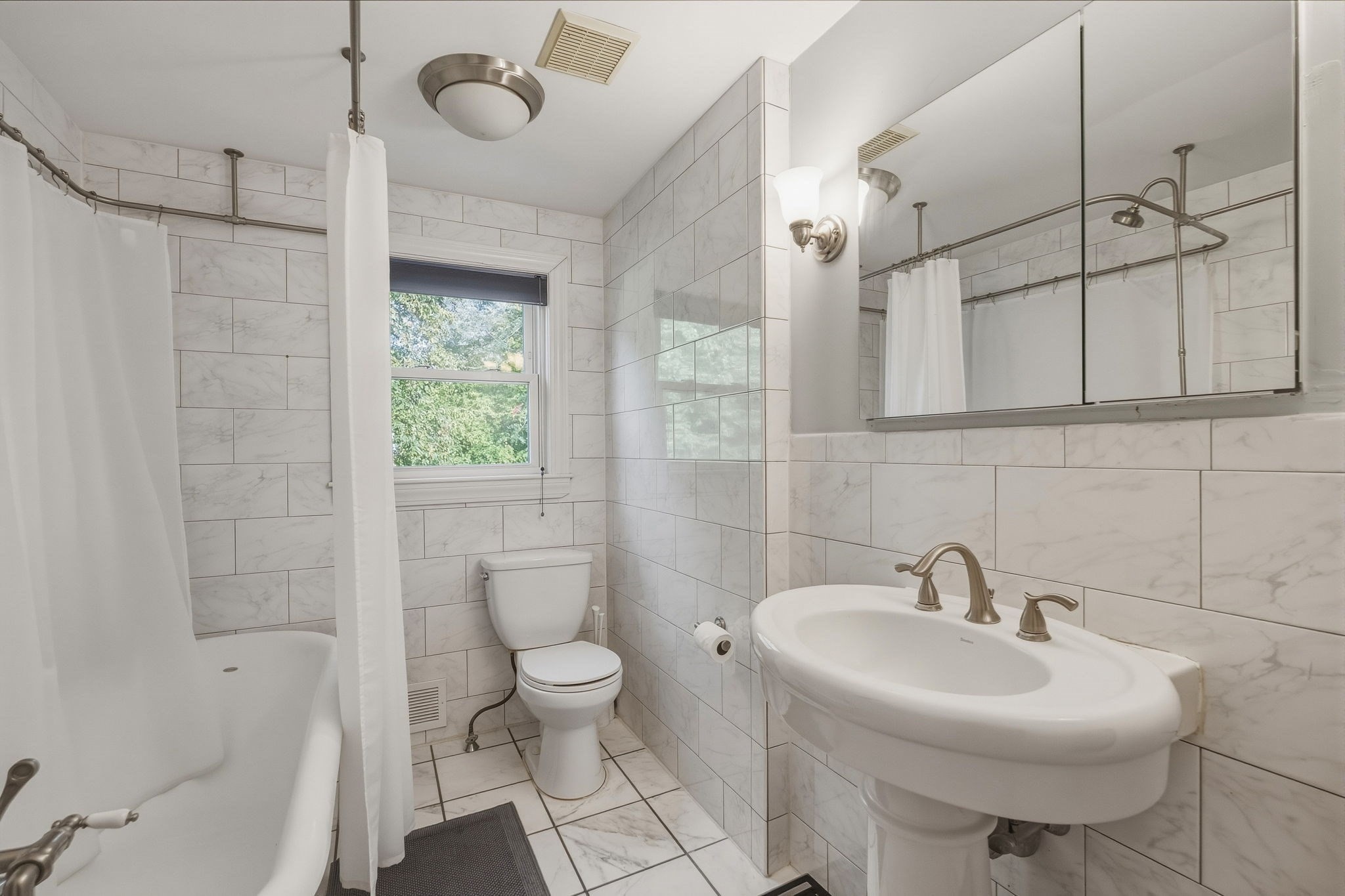12 Dean Rd Property Photo 13
