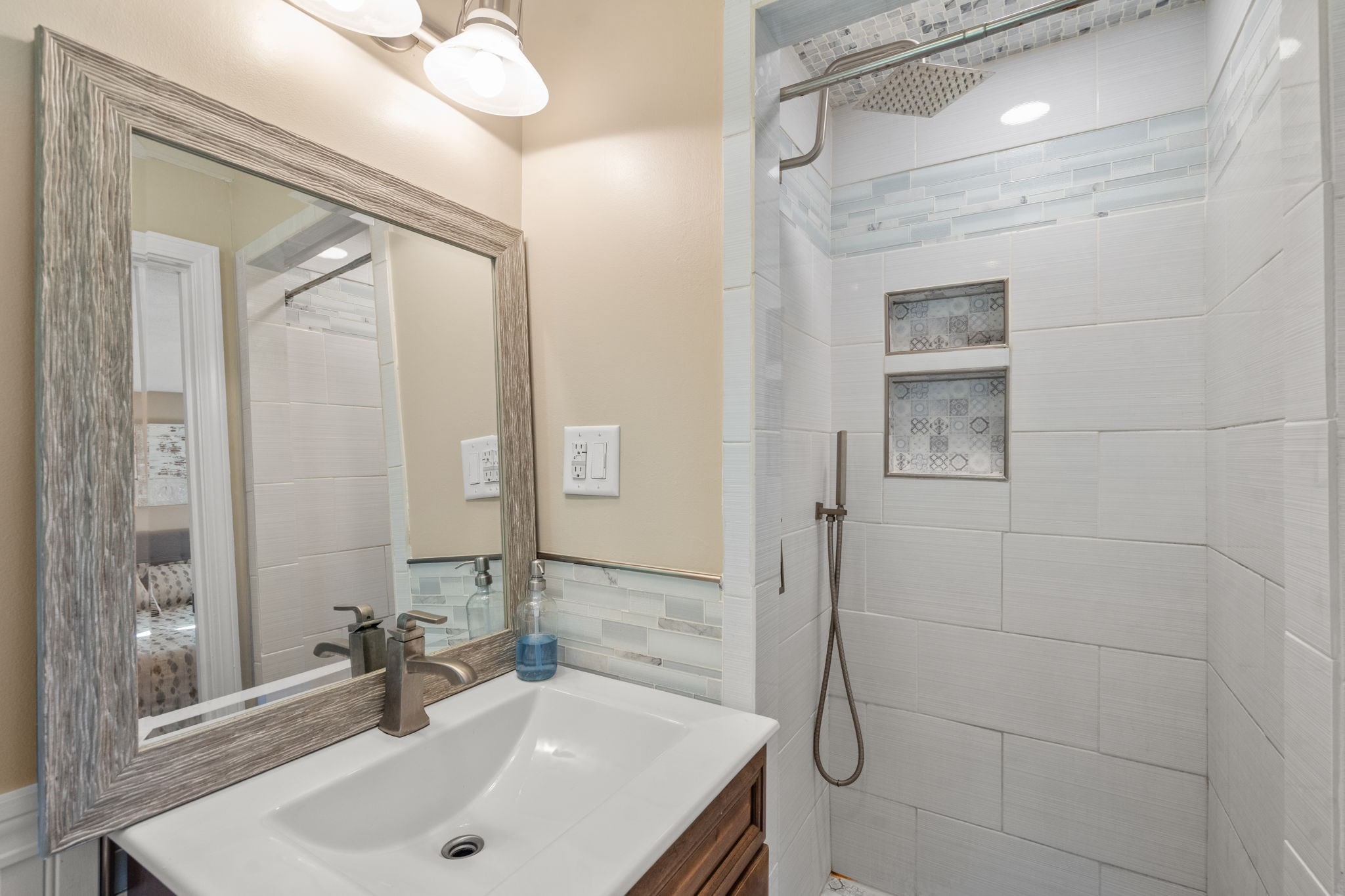 16 Bacon Rd Property Photo 15