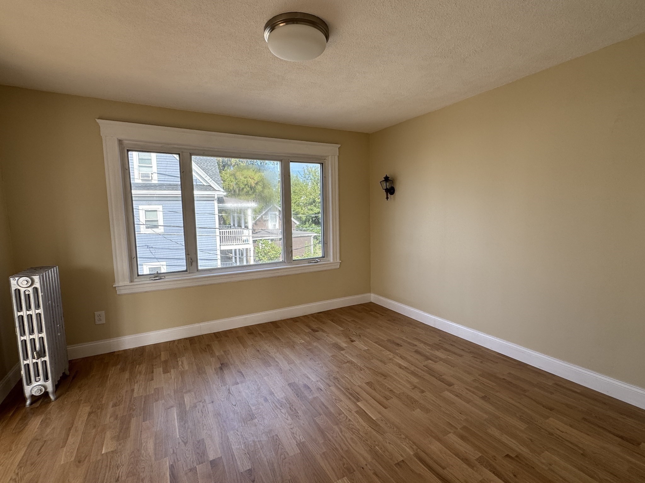 106 Vernon St # 106 Property Photo 3