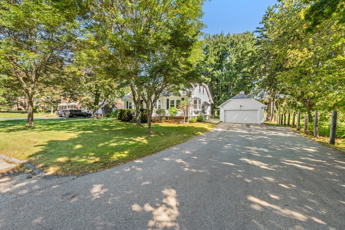 65 Walnut Street Property Photo 4