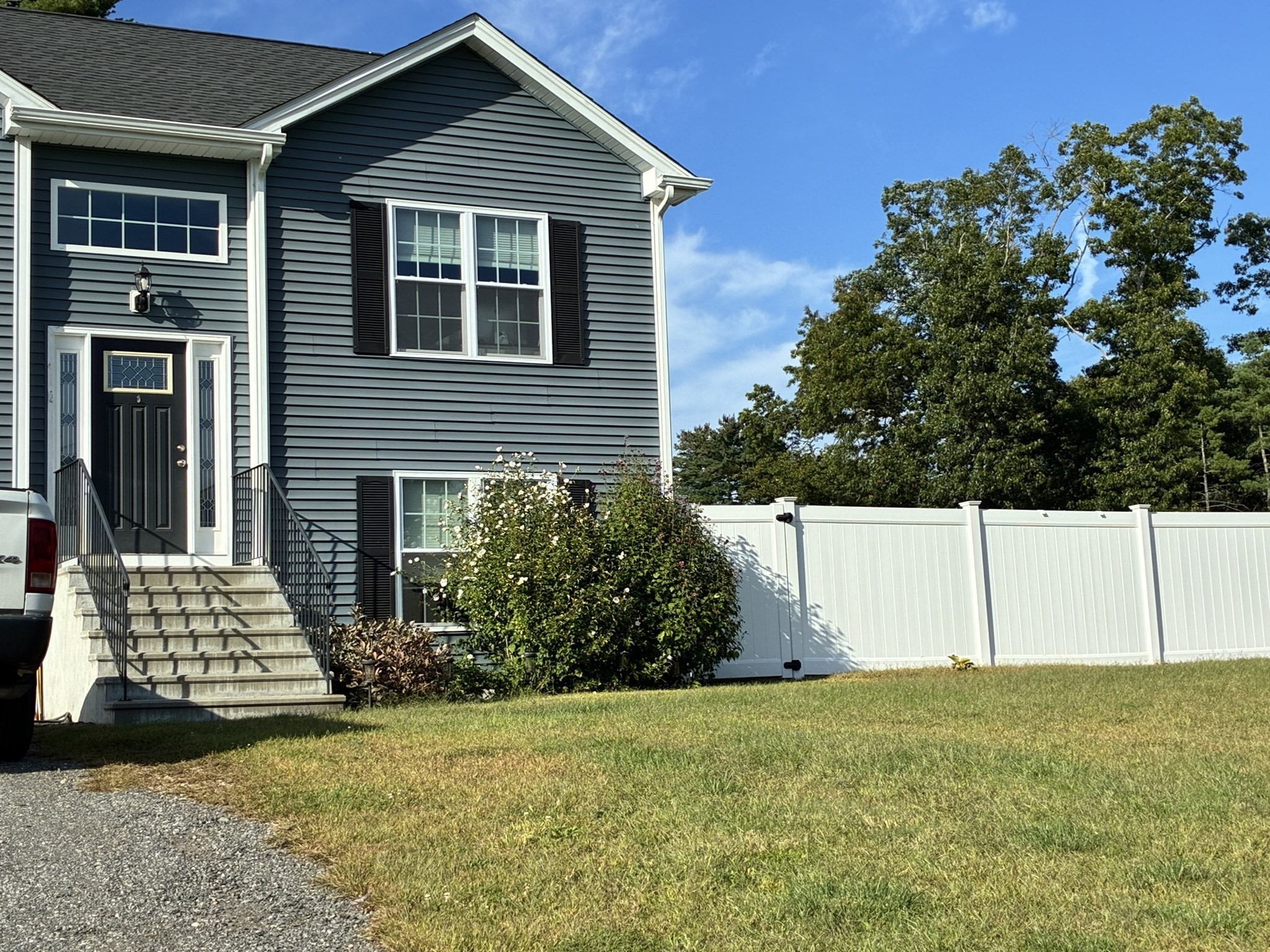32 Indian Inn Rd Property Photo 3