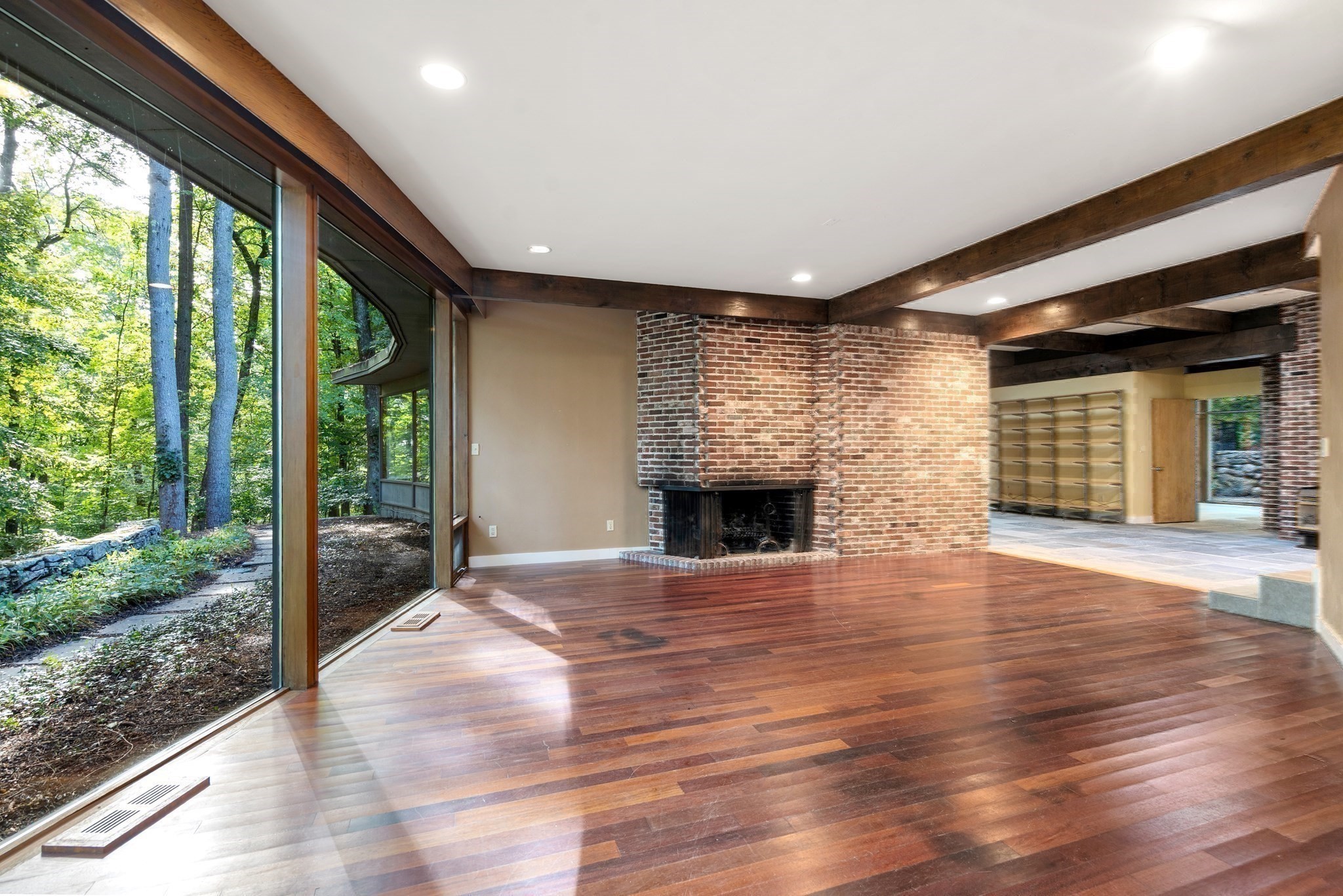 688 Annursnac Hill Property Photo 11