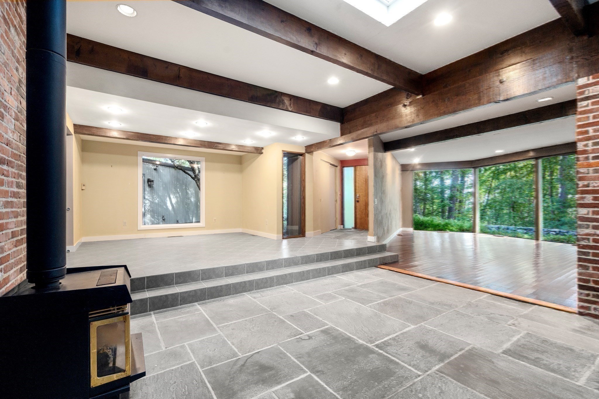 688 Annursnac Hill Property Photo 12