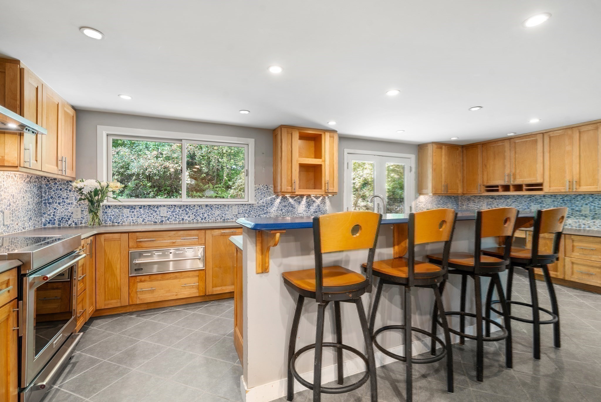 688 Annursnac Hill Property Photo 14