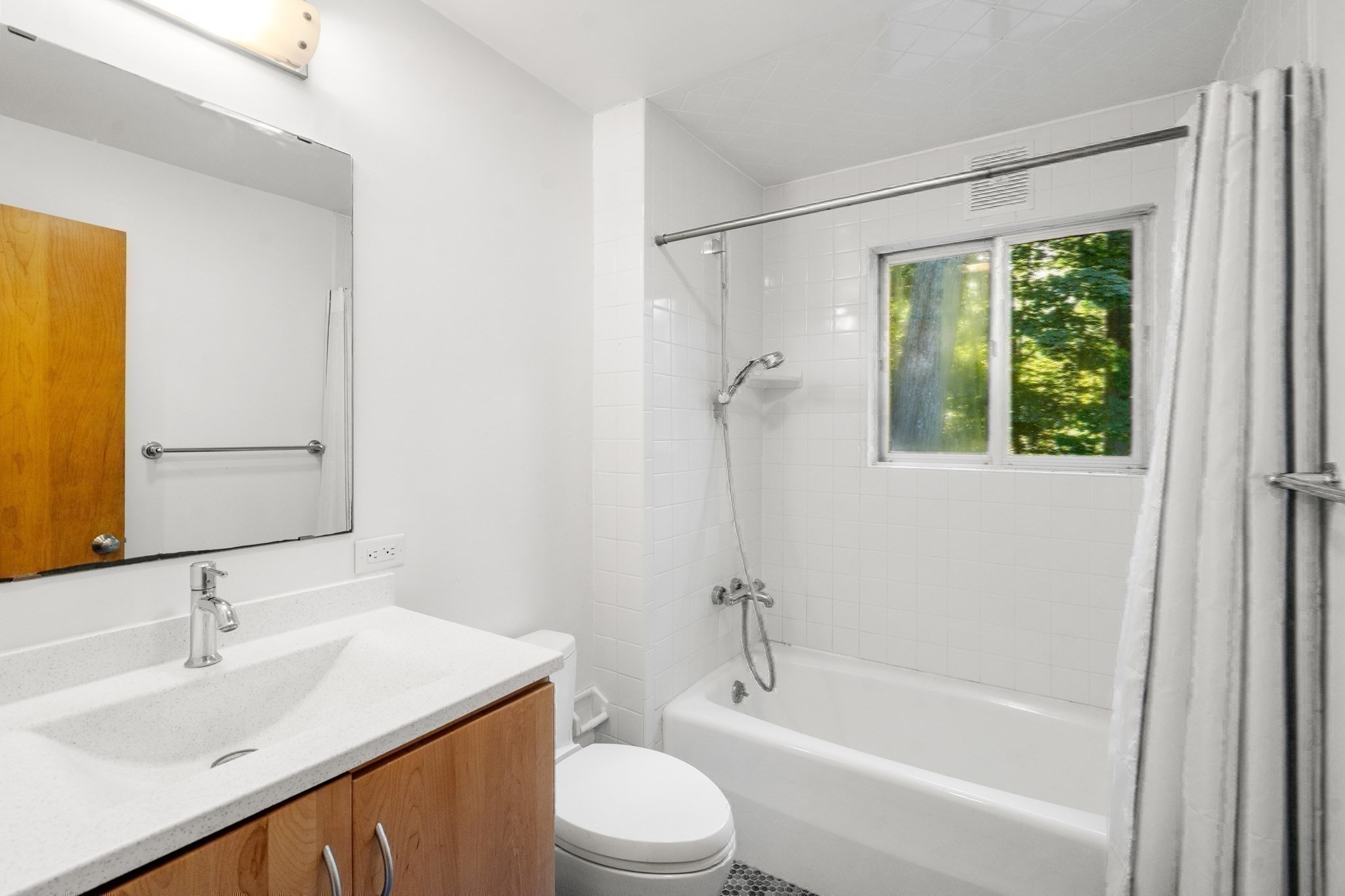 688 Annursnac Hill Property Photo 27