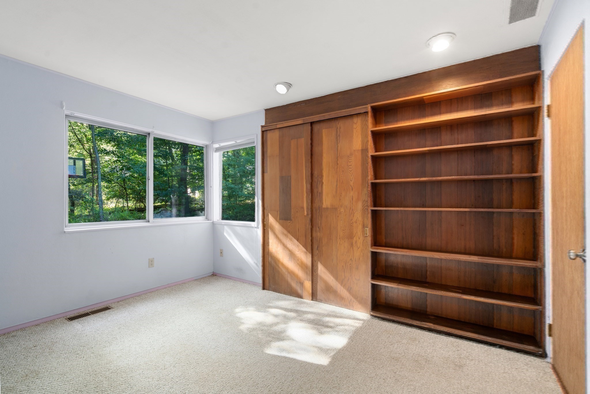 688 Annursnac Hill Property Photo 30