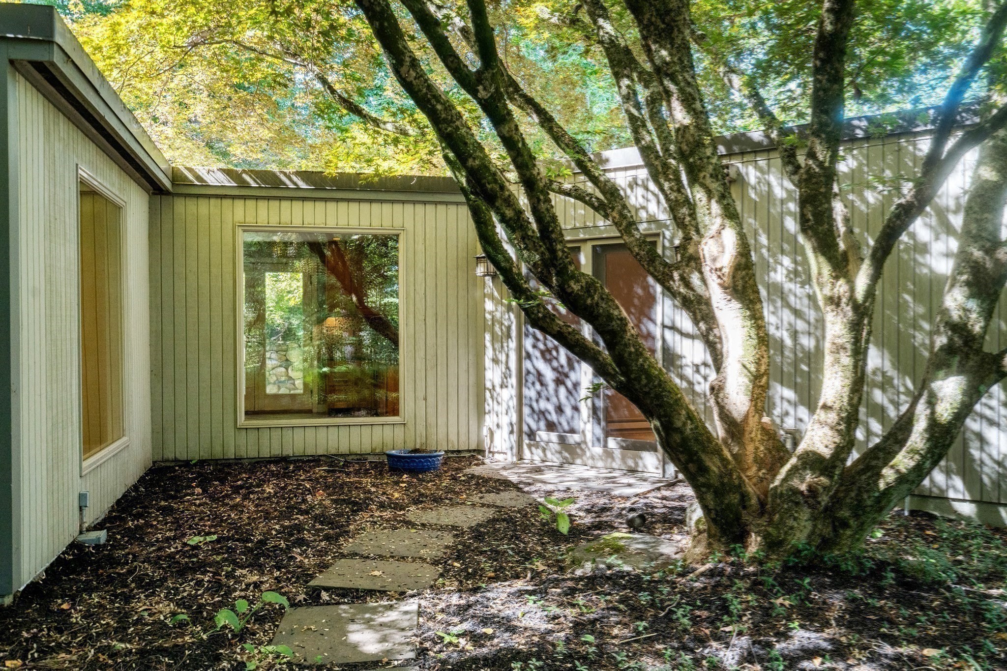 688 Annursnac Hill Property Photo 38