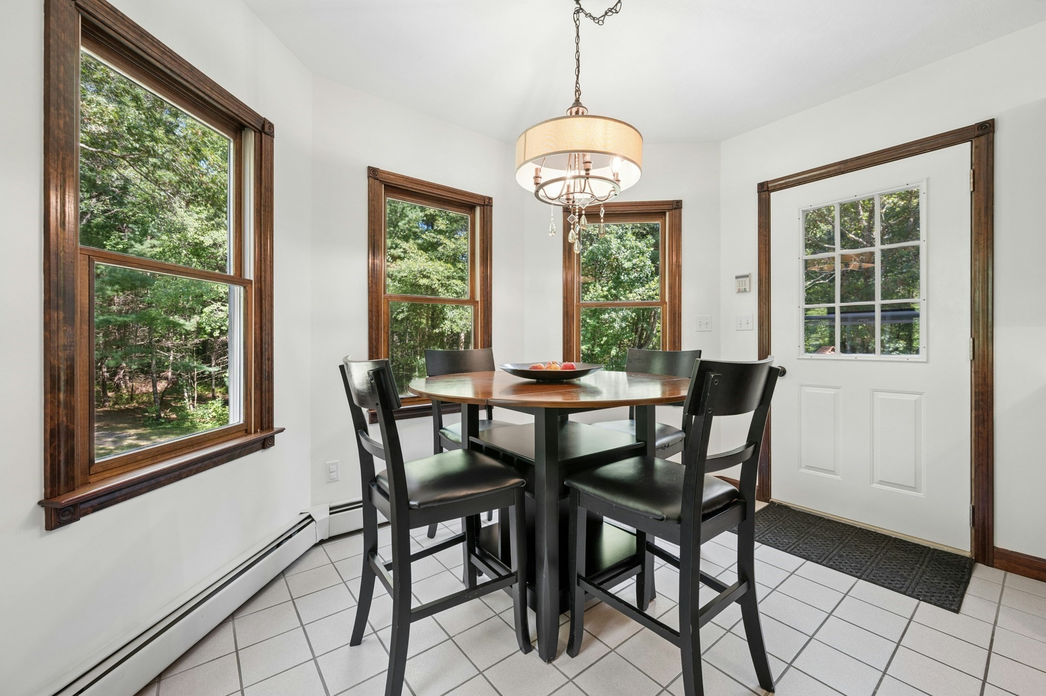 17 Panettieri Dr. Property Photo 6
