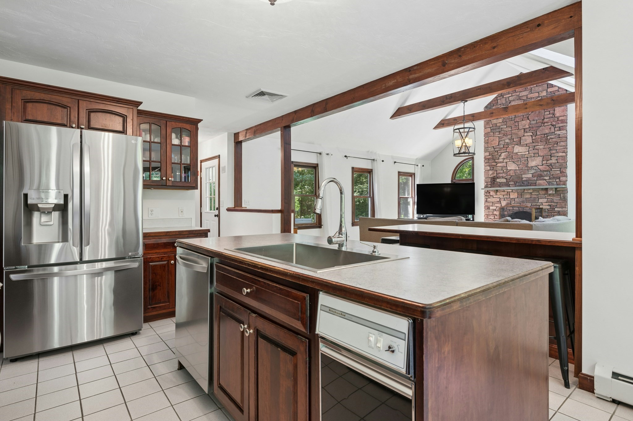 17 Panettieri Dr. Property Photo 8