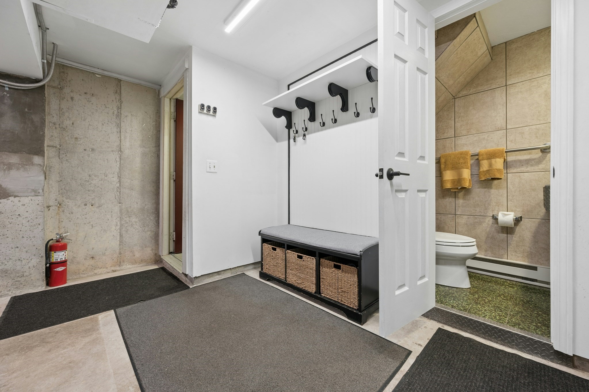 17 Panettieri Dr. Property Photo 31