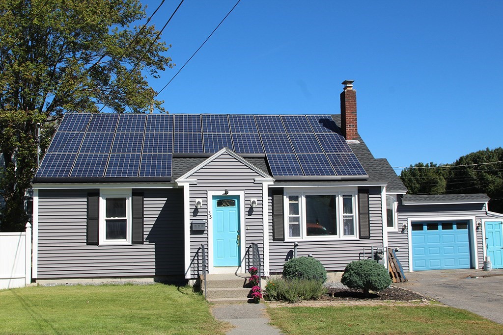 35 Newtonville Avenue Property Photo 1