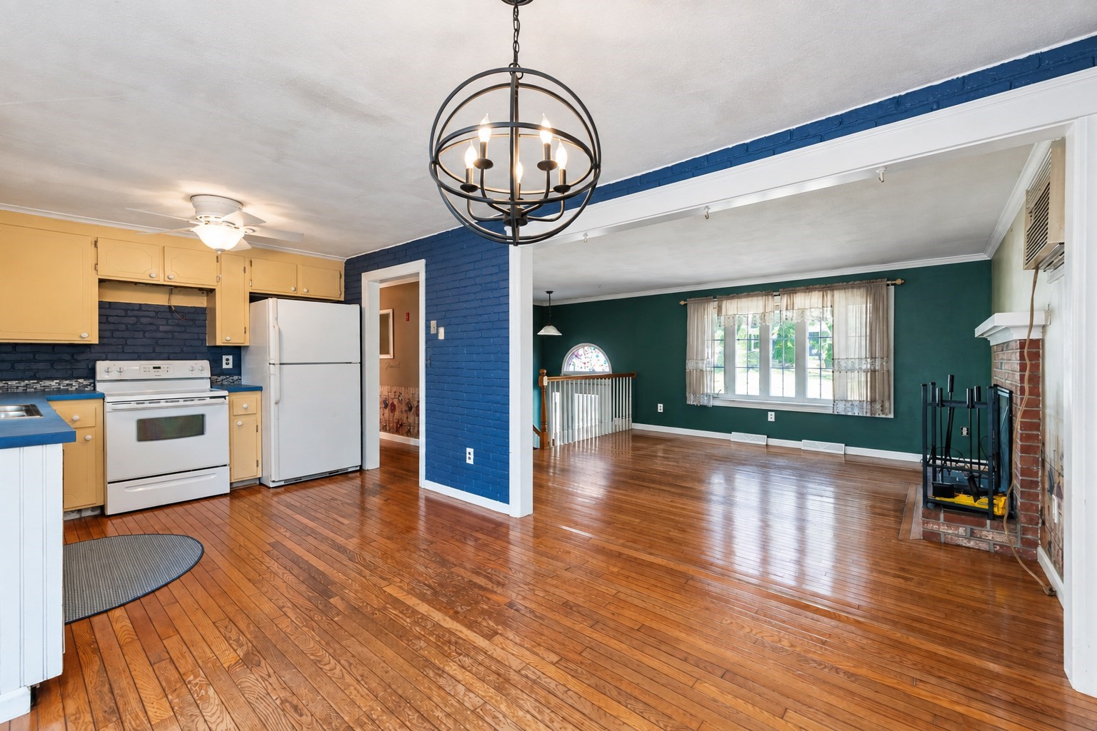 5 Glenwood Cir Property Photo 5
