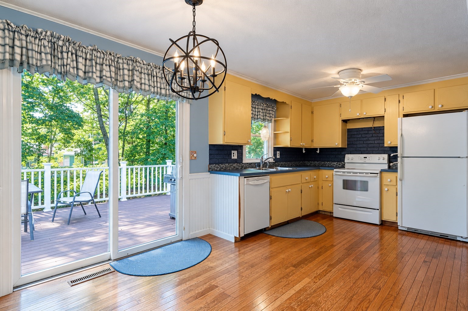 5 Glenwood Cir Property Photo 6
