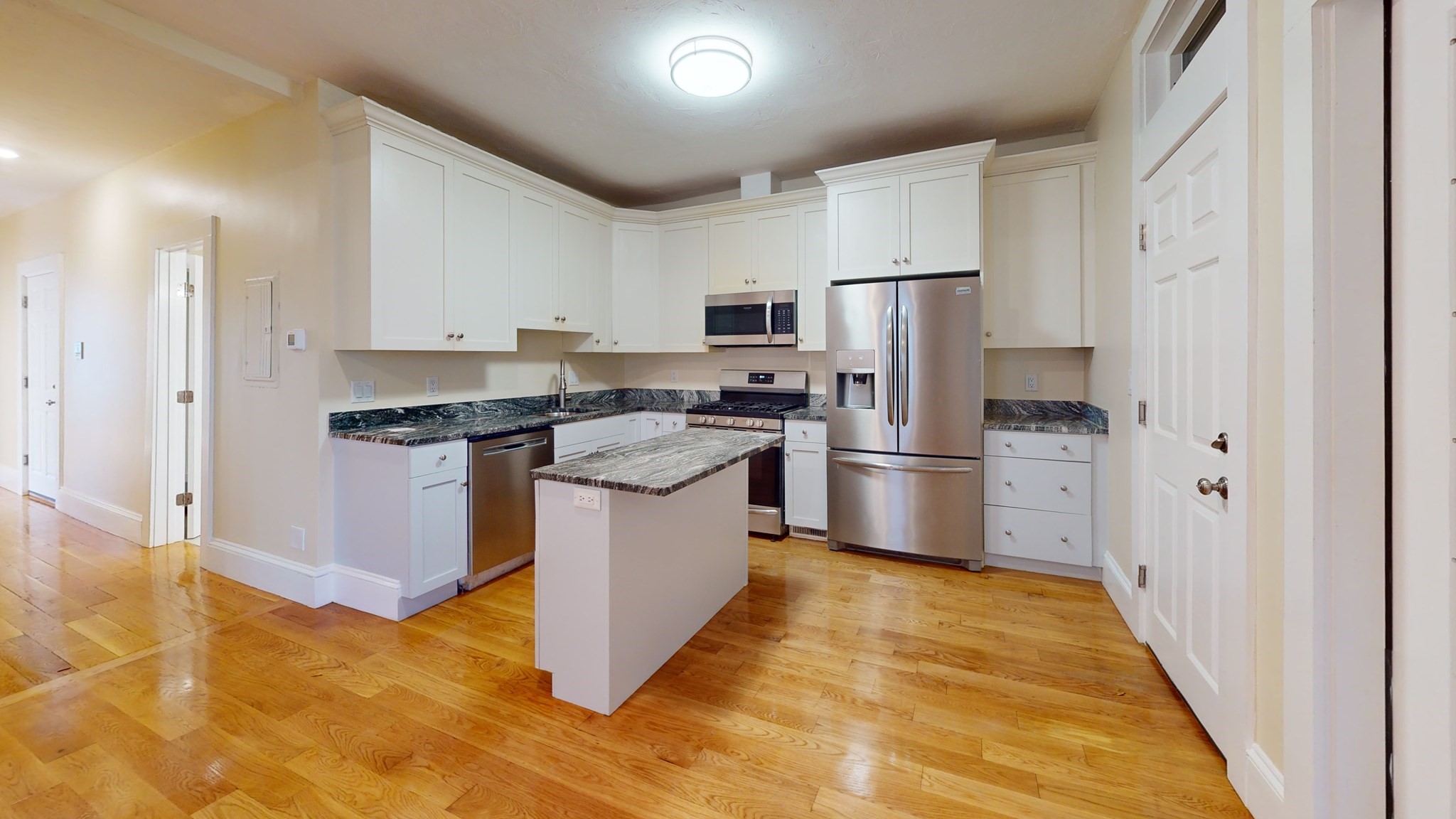 8 Dewey # 1 Property Photo 1