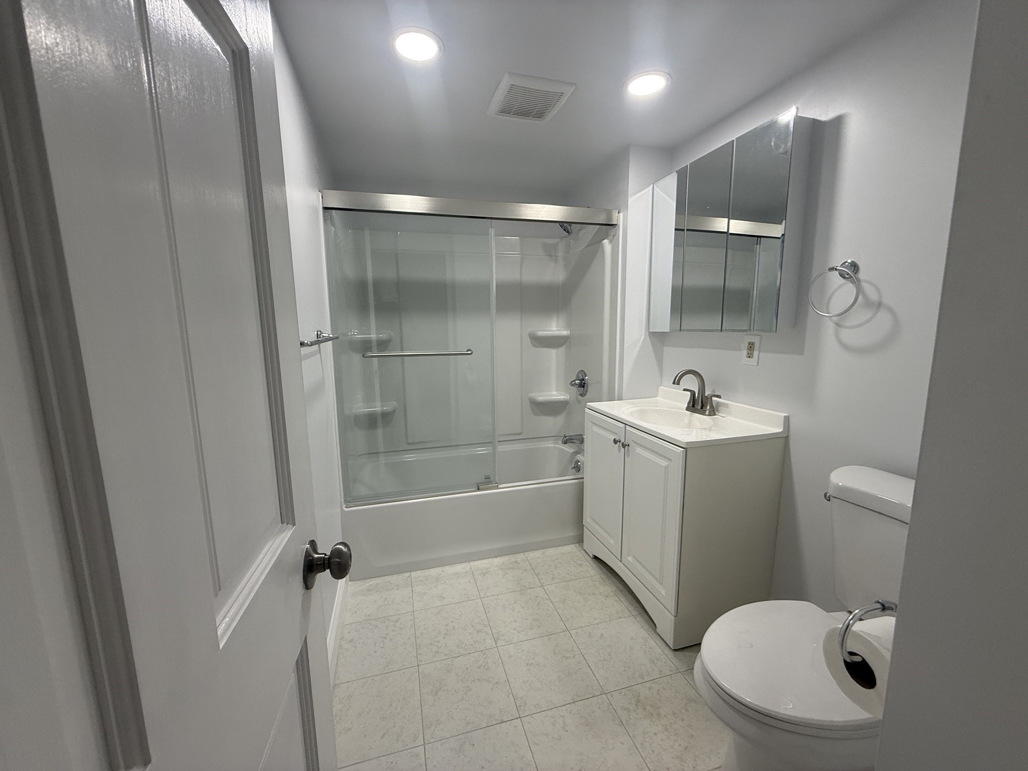 723 Main Property Photo 8