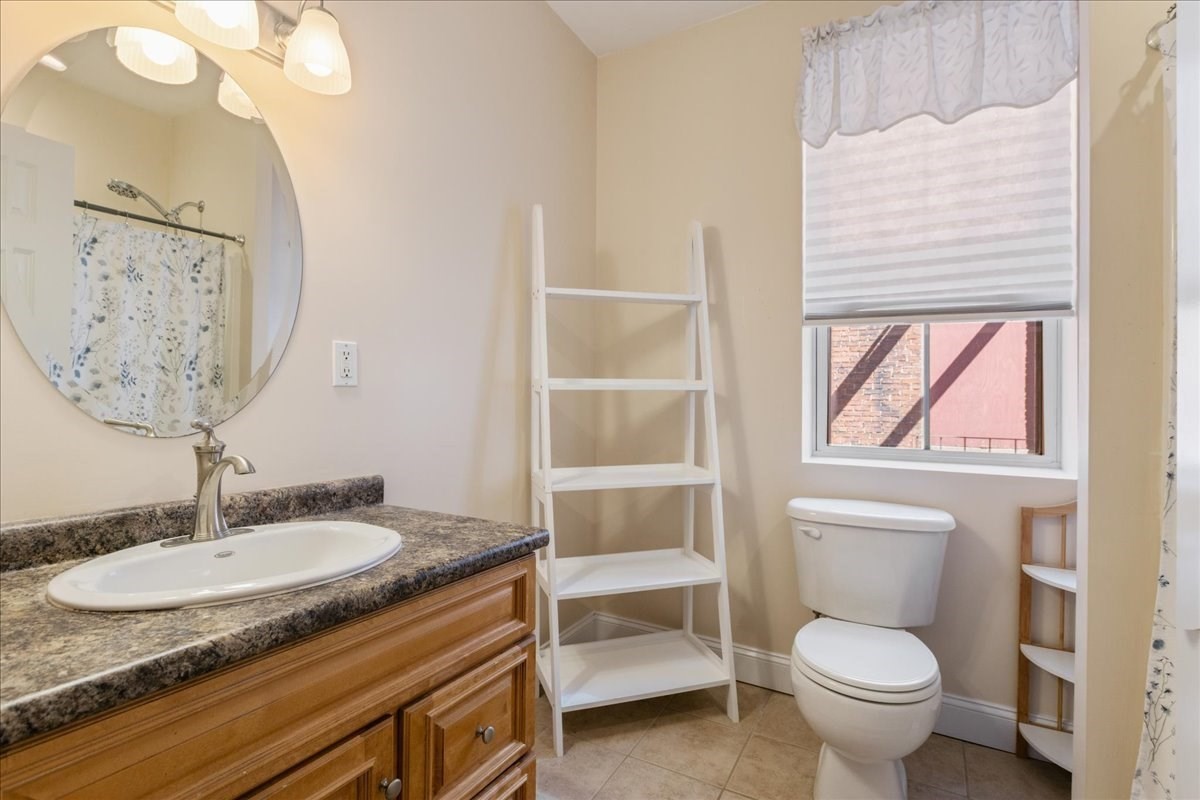 24 Washington St # 301 Property Photo 10