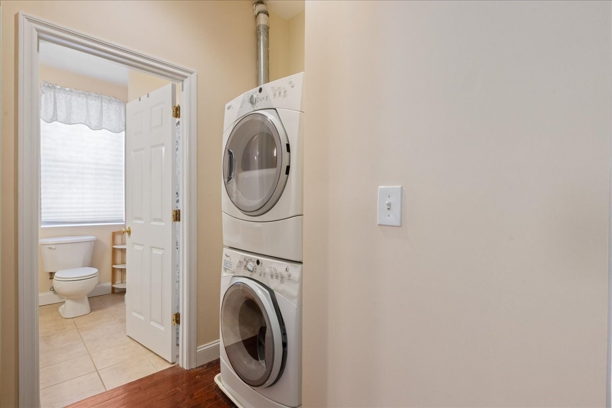 24 Washington St # 301 Property Photo 11