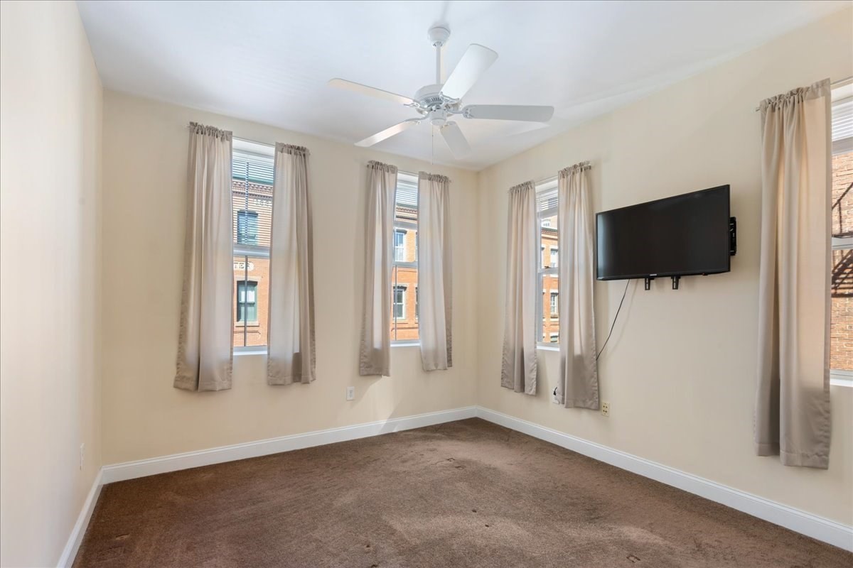 24 Washington St # 301 Property Photo 12