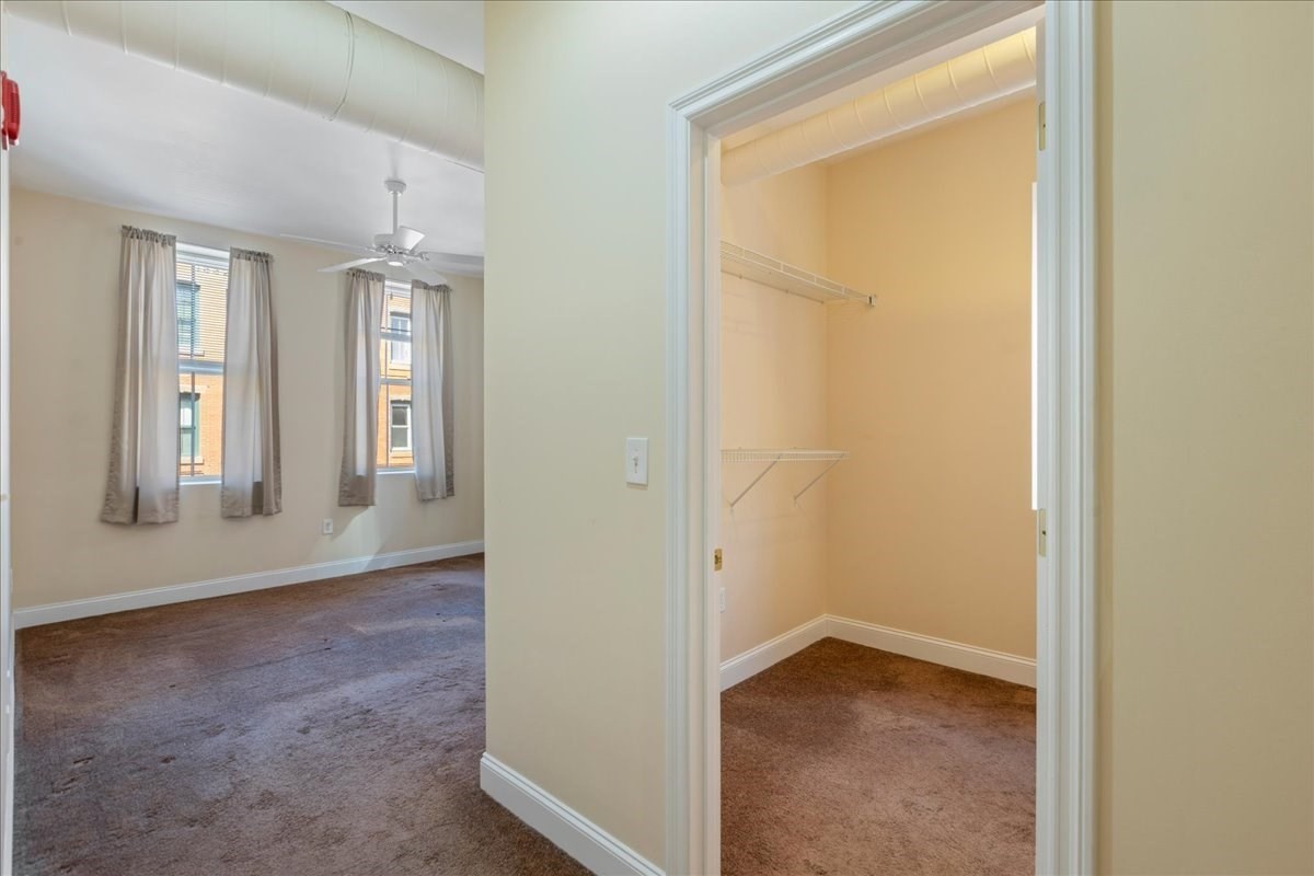 24 Washington St # 301 Property Photo 13