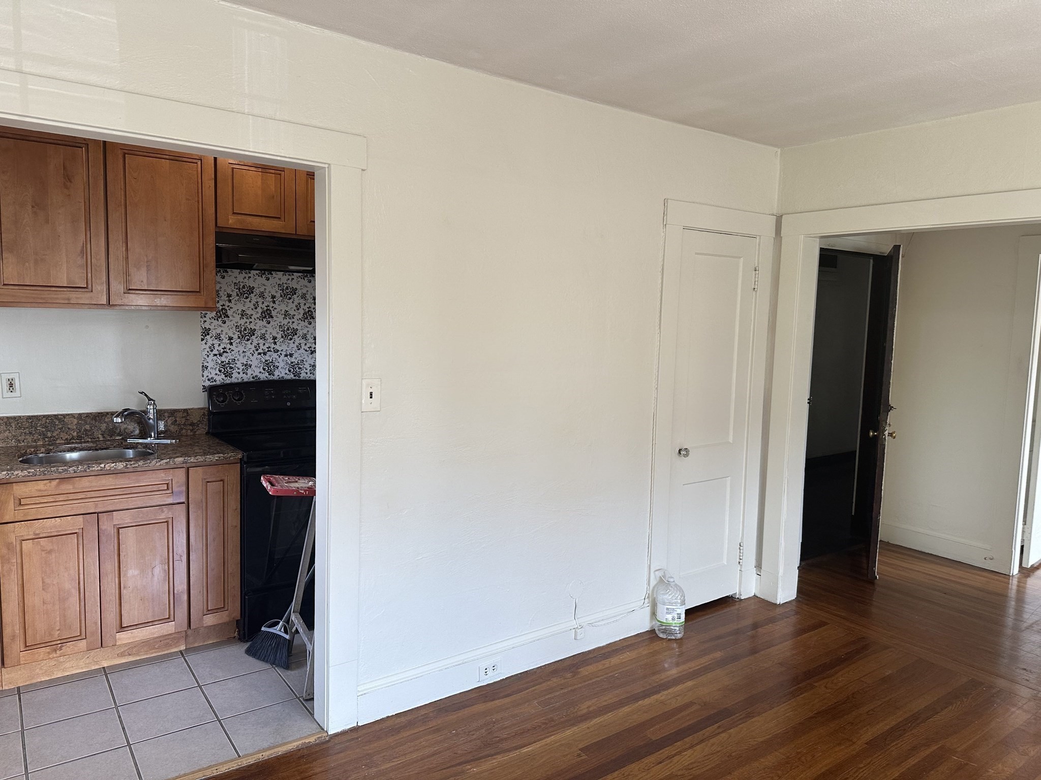 100 Washington Street # 27 Property Photo 5