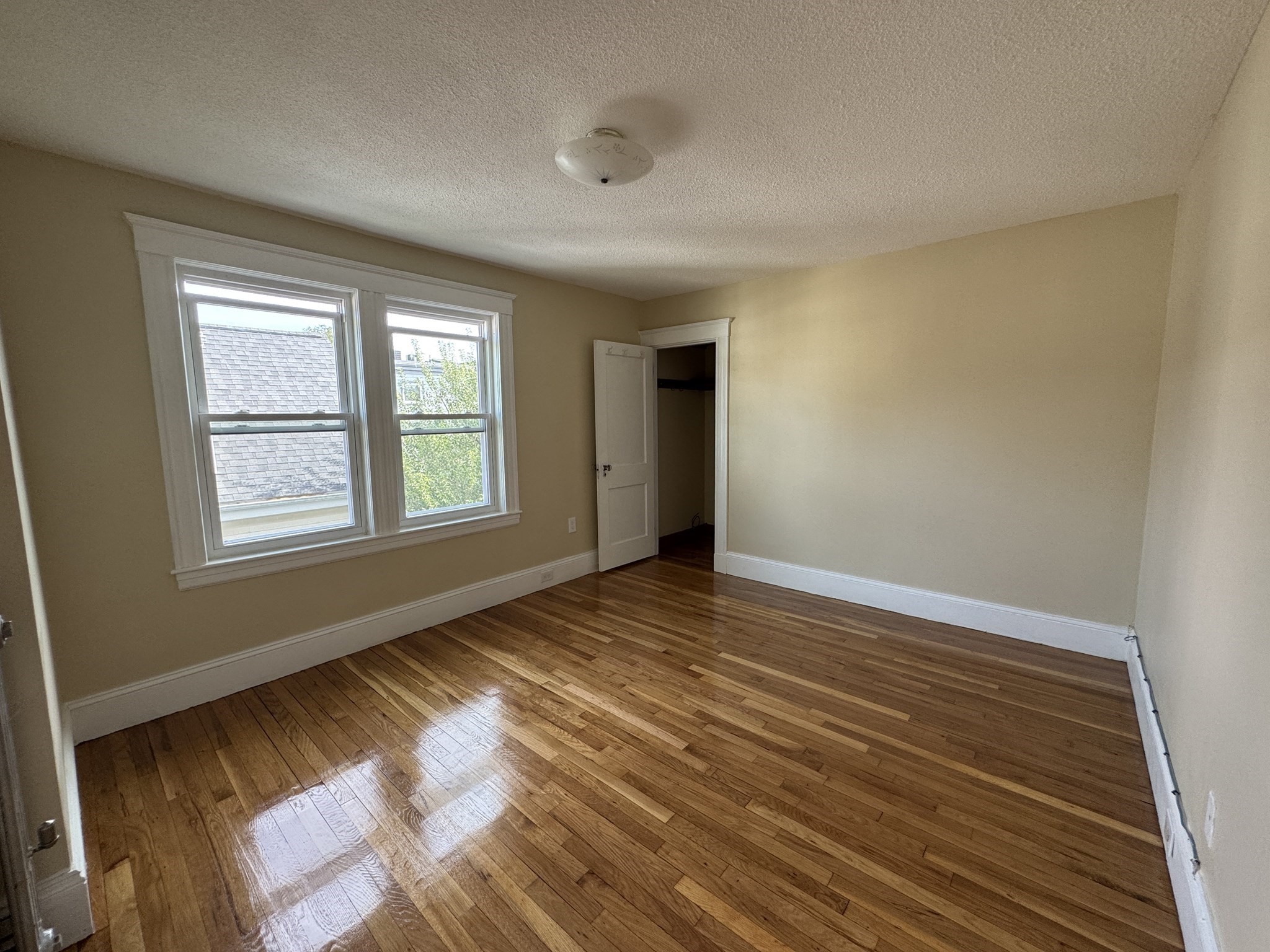 106 Vernon St # 2 Property Photo 2