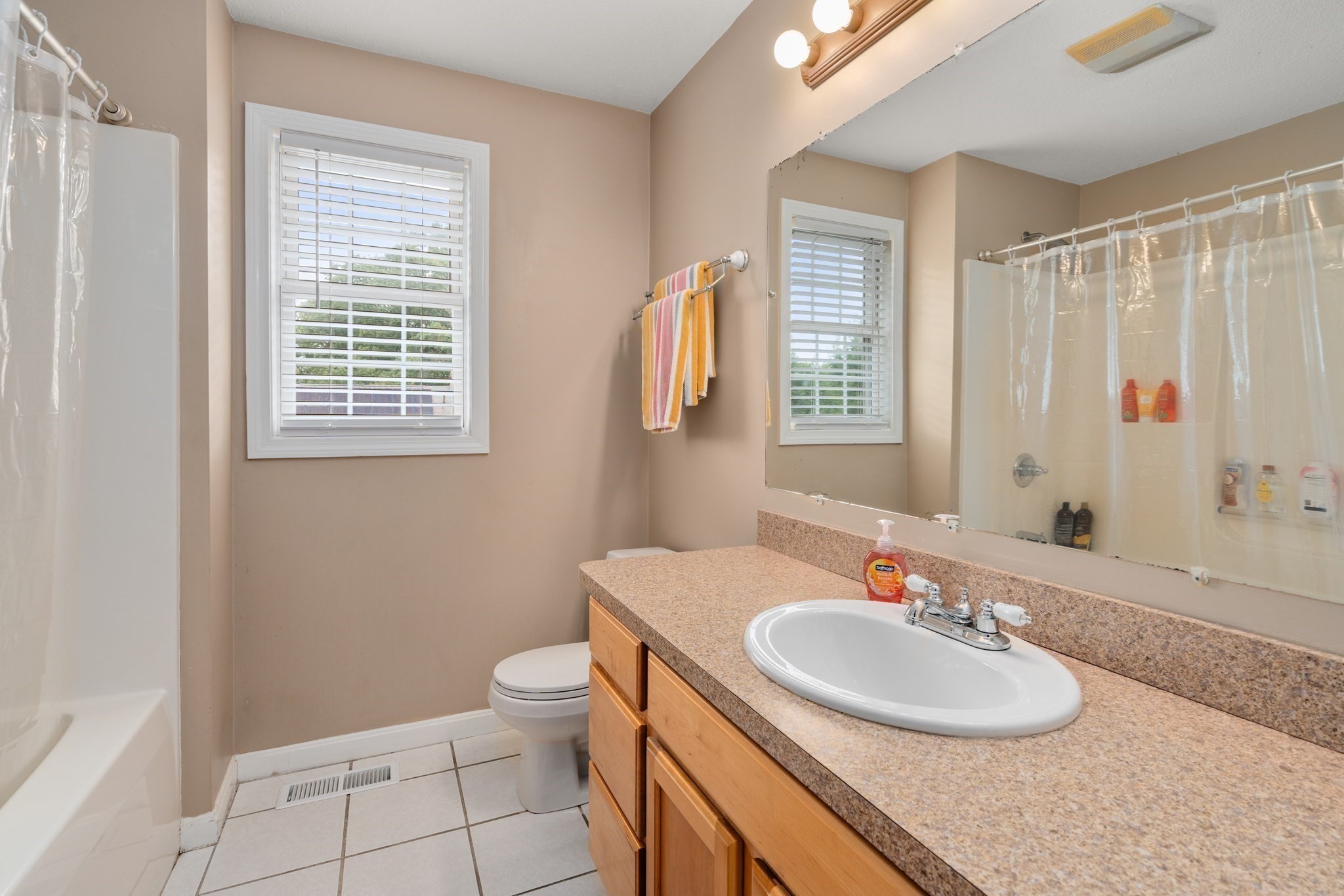 109 Appleton St Property Photo 22