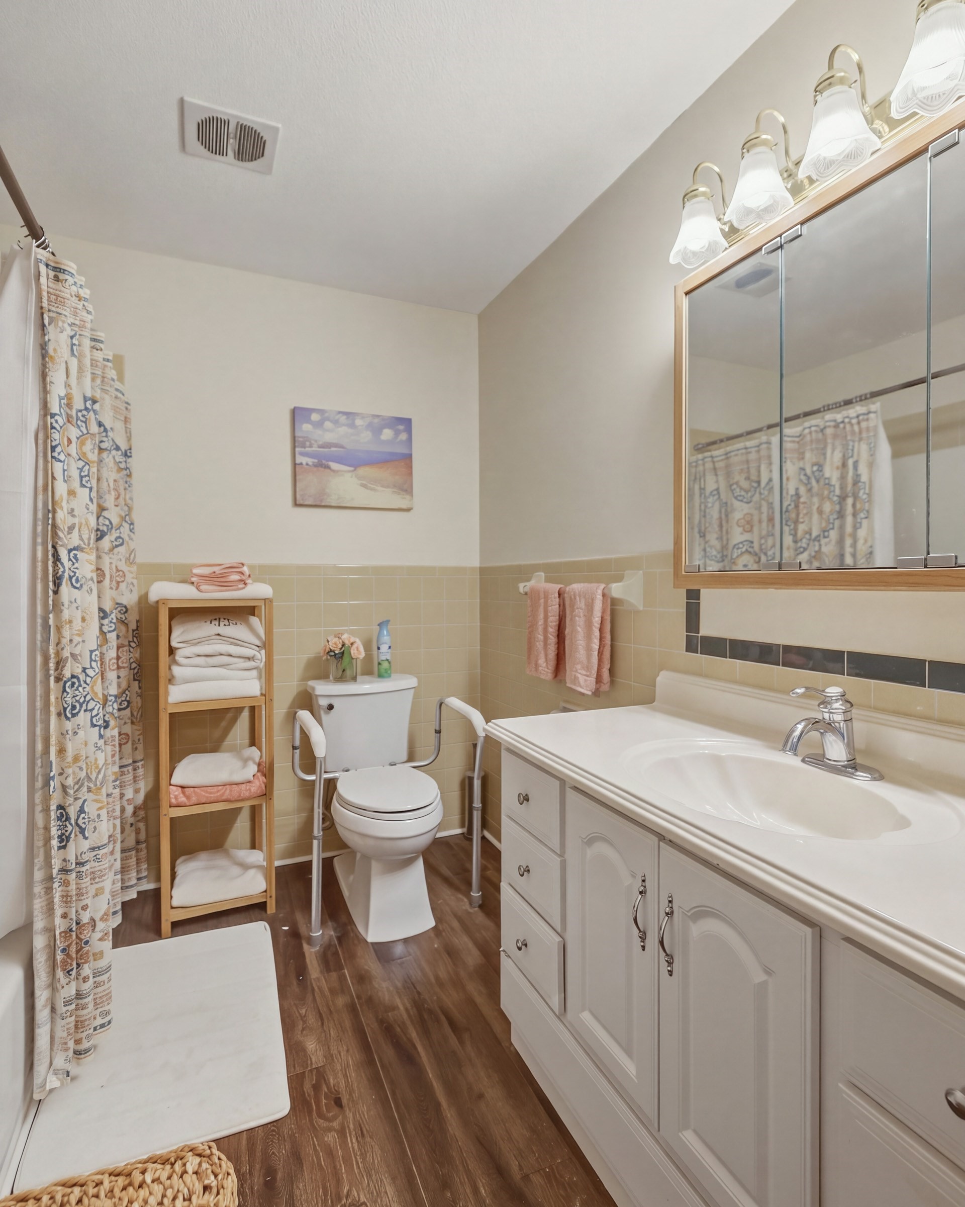 20 Lawrence Ave # 49 Property Photo 17