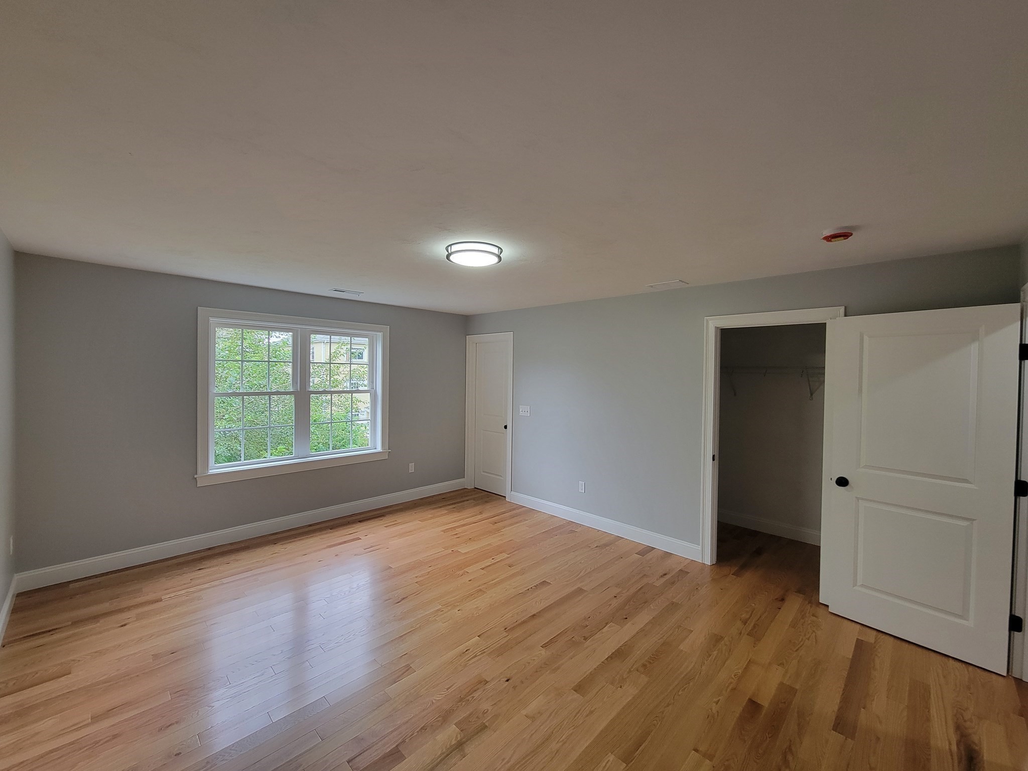 26 Bowker Property Photo 9