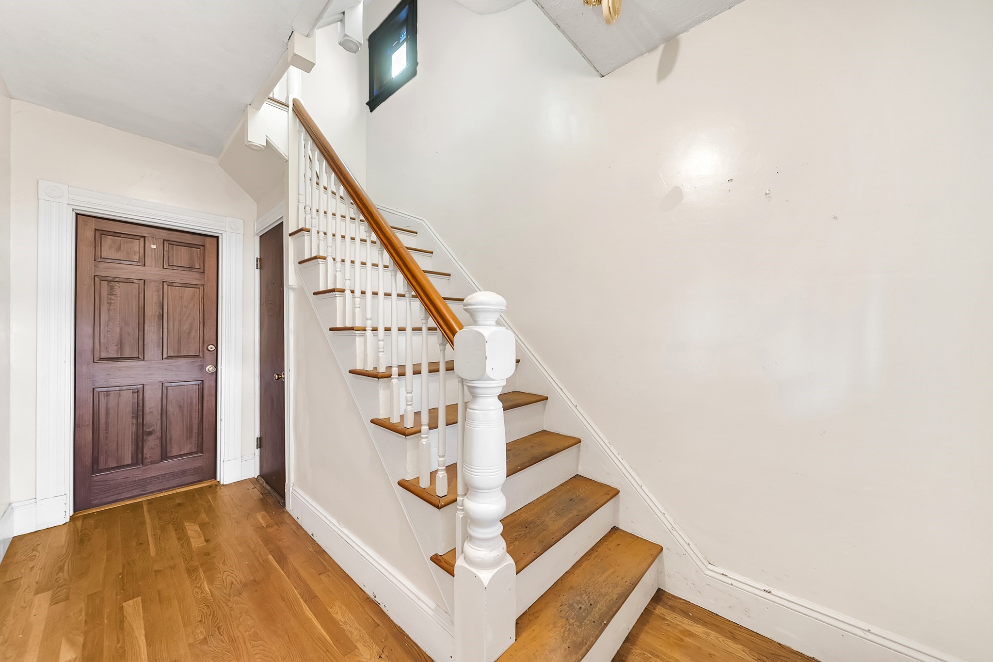 29 West Milton St. Property Photo 10