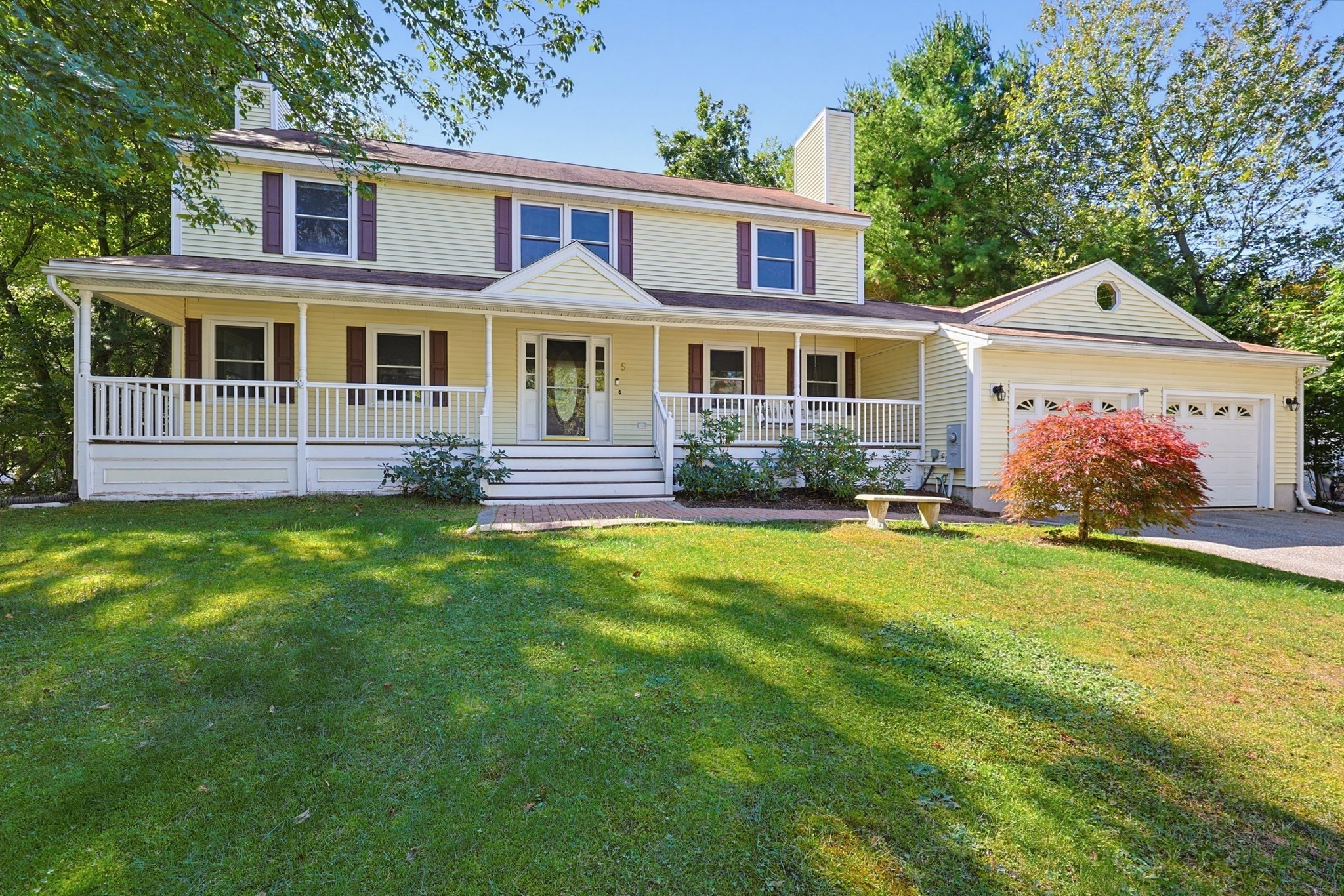5 Chausse Dr Property Photo 1