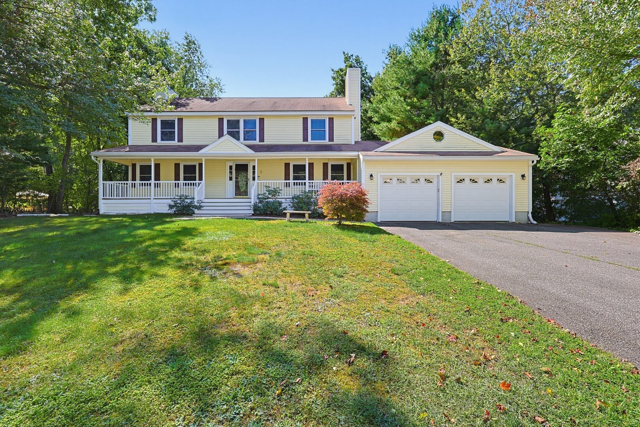 5 Chausse Dr Property Photo 2