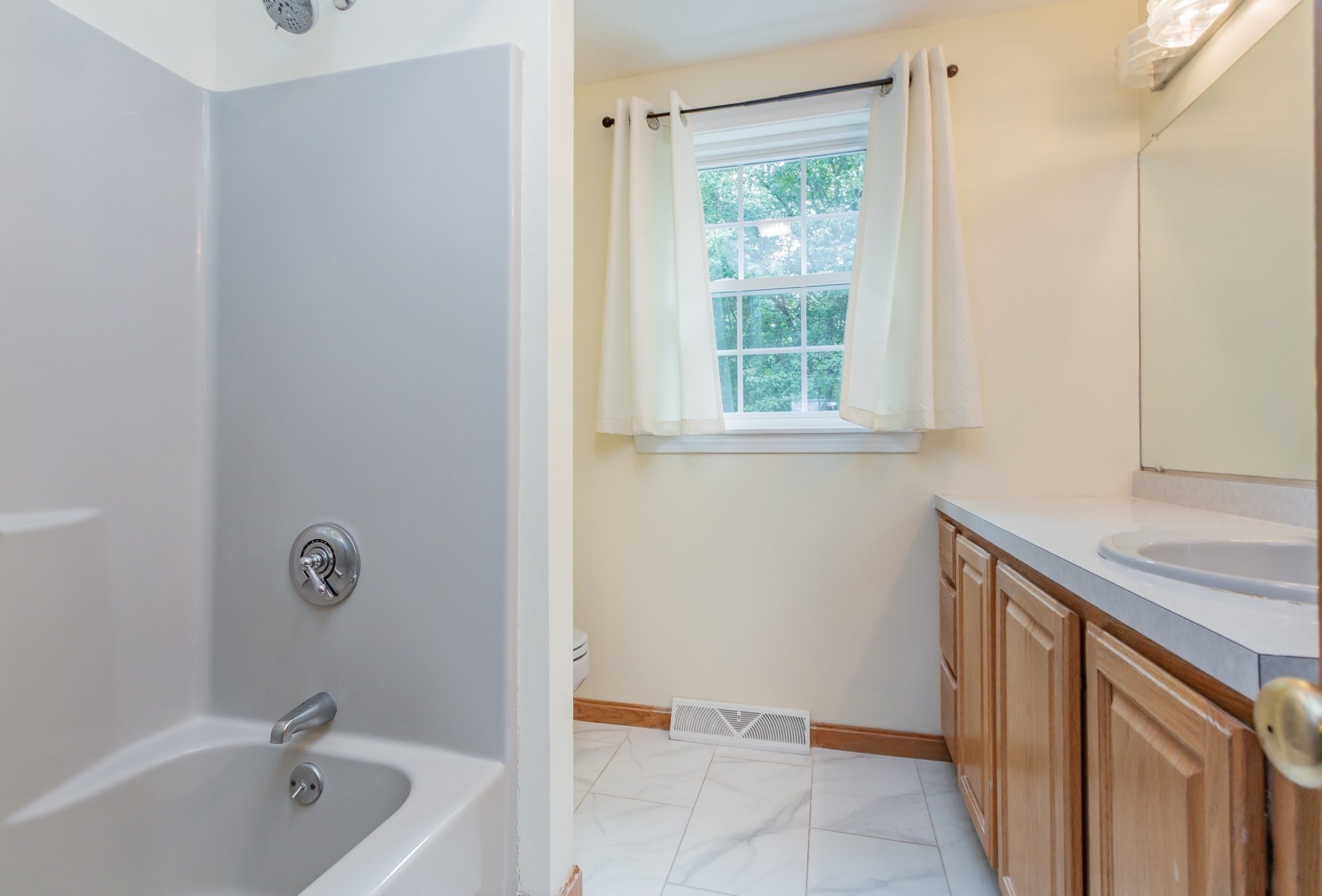 27 Gretchen Way Property Photo 13