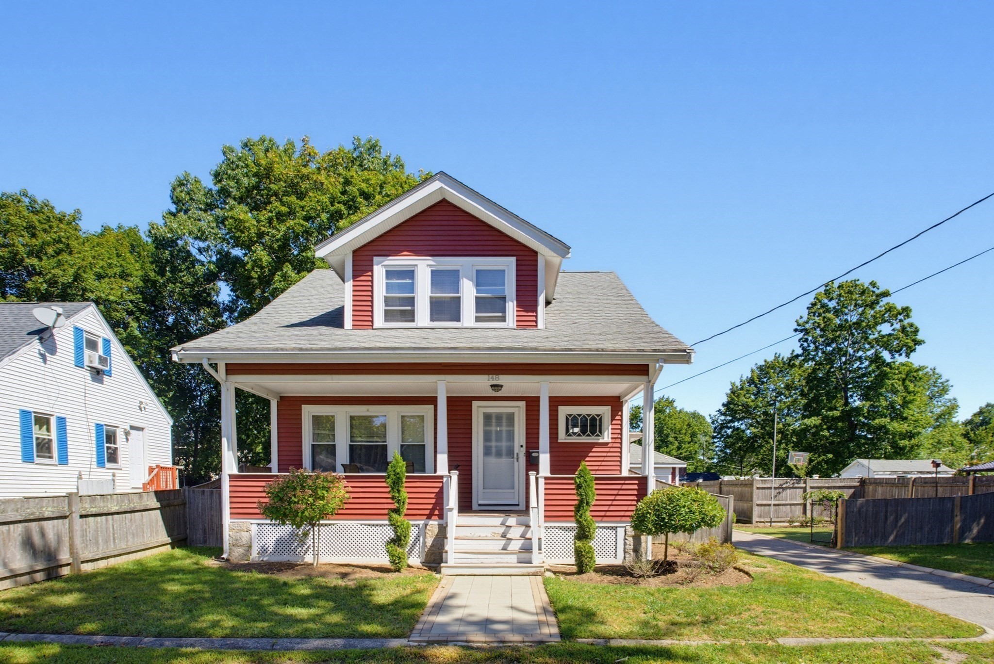 148 Ettrick St Property Photo 2