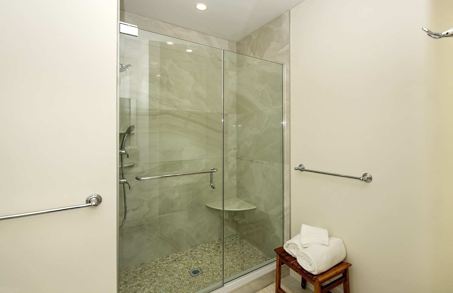 21 Clubview Dr # 21 Property Photo 16