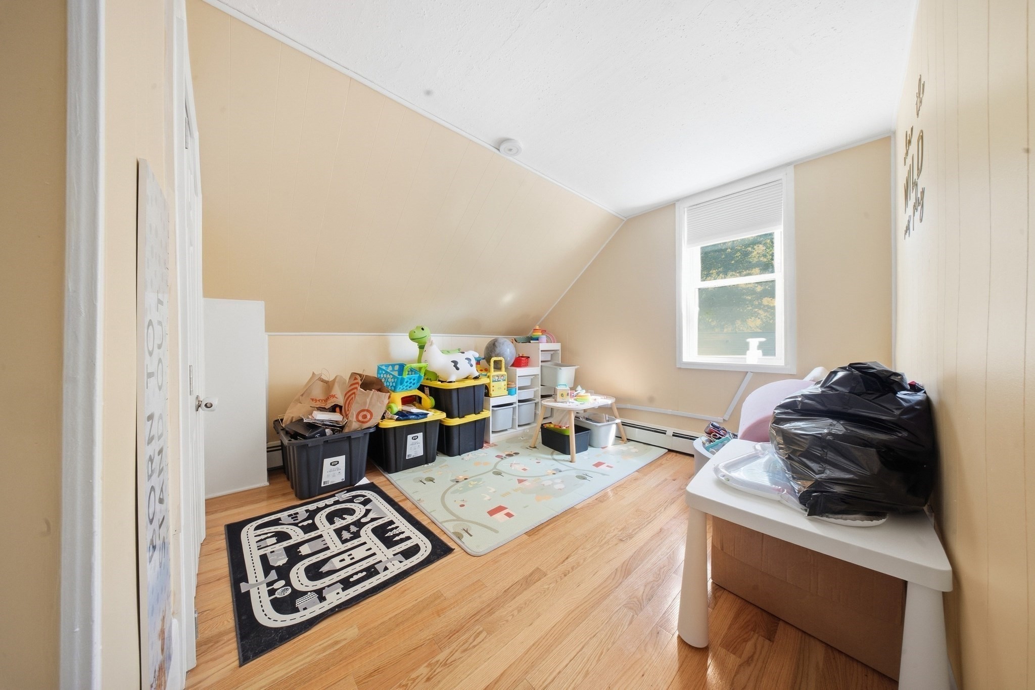 128 Howe St Property Photo 7