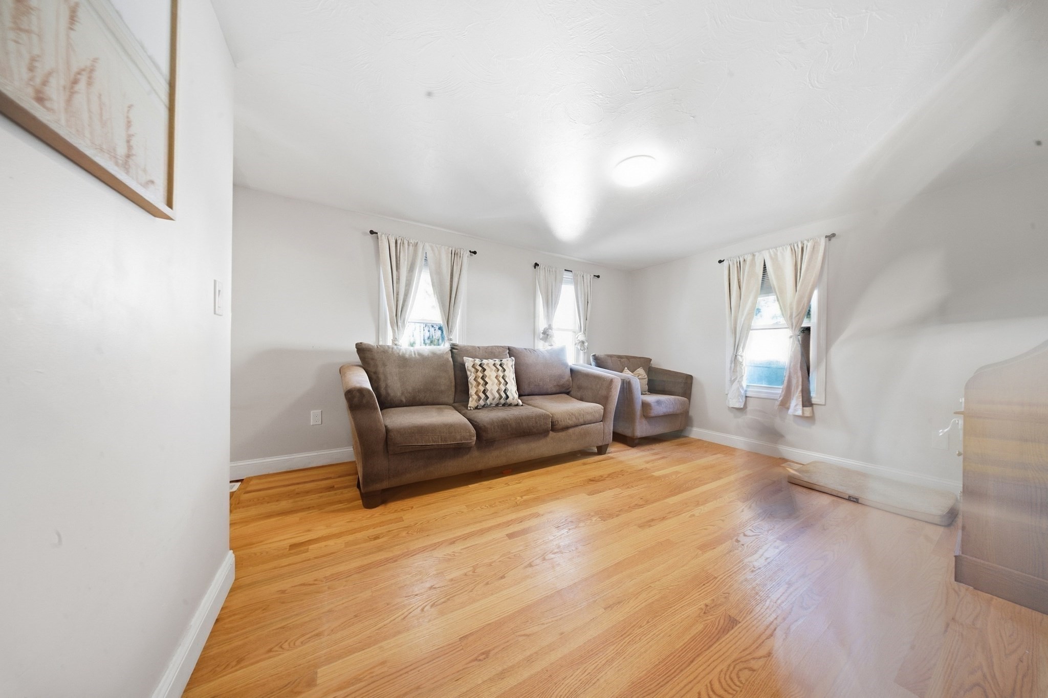 128 Howe St Property Photo 11