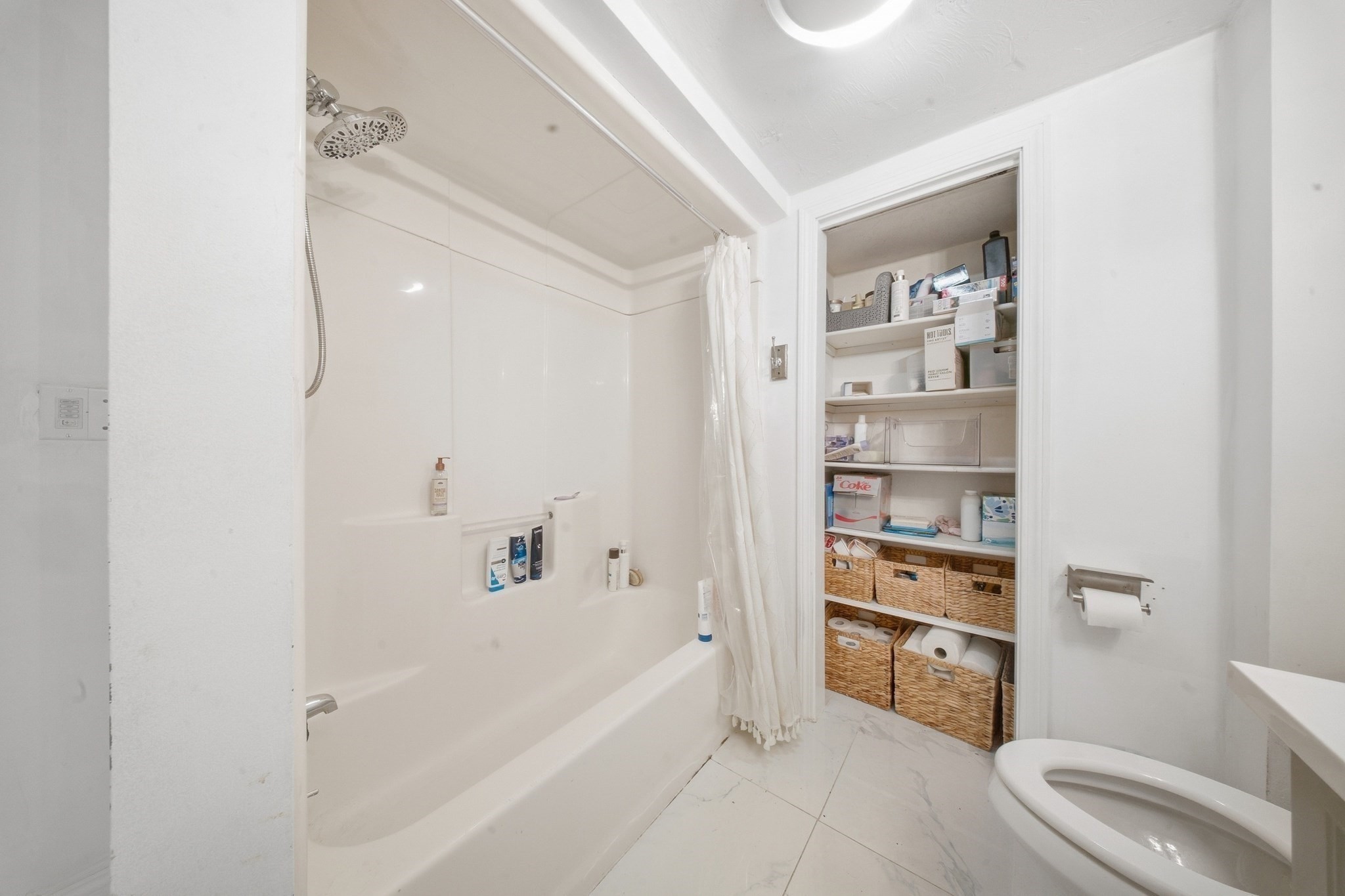 128 Howe St Property Photo 22