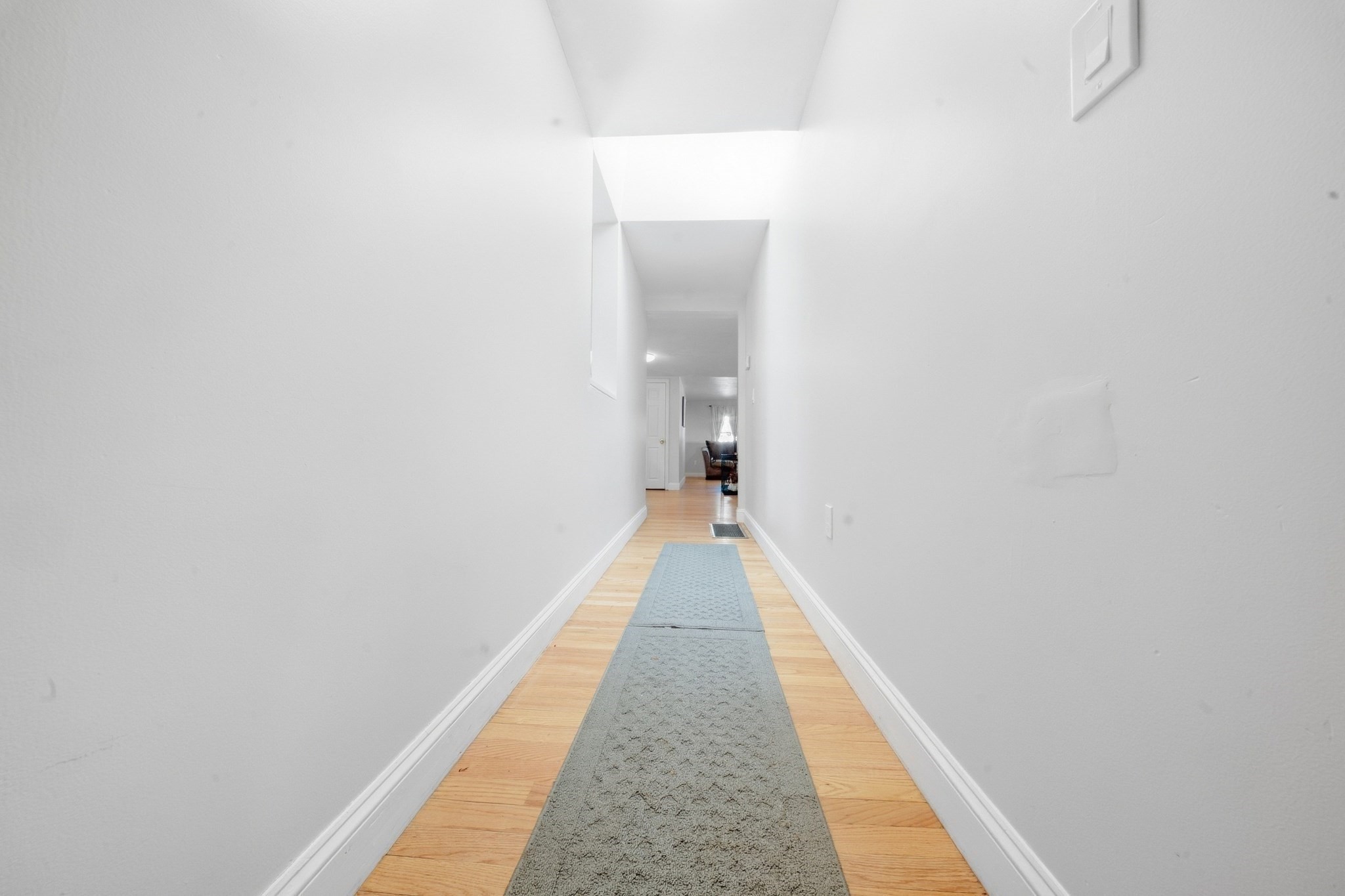 128 Howe St Property Photo 23